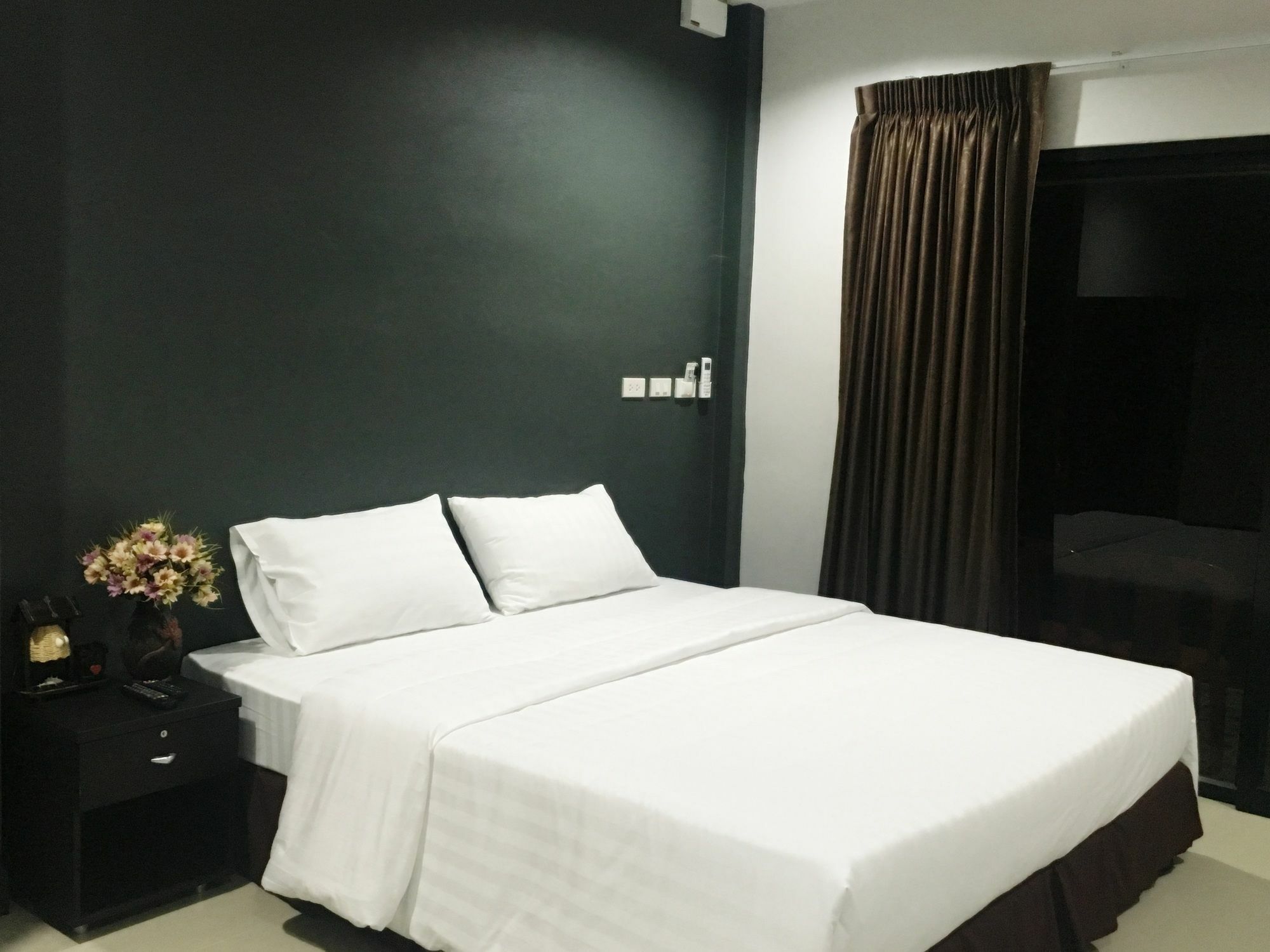 Hotel The Jasmine 2*