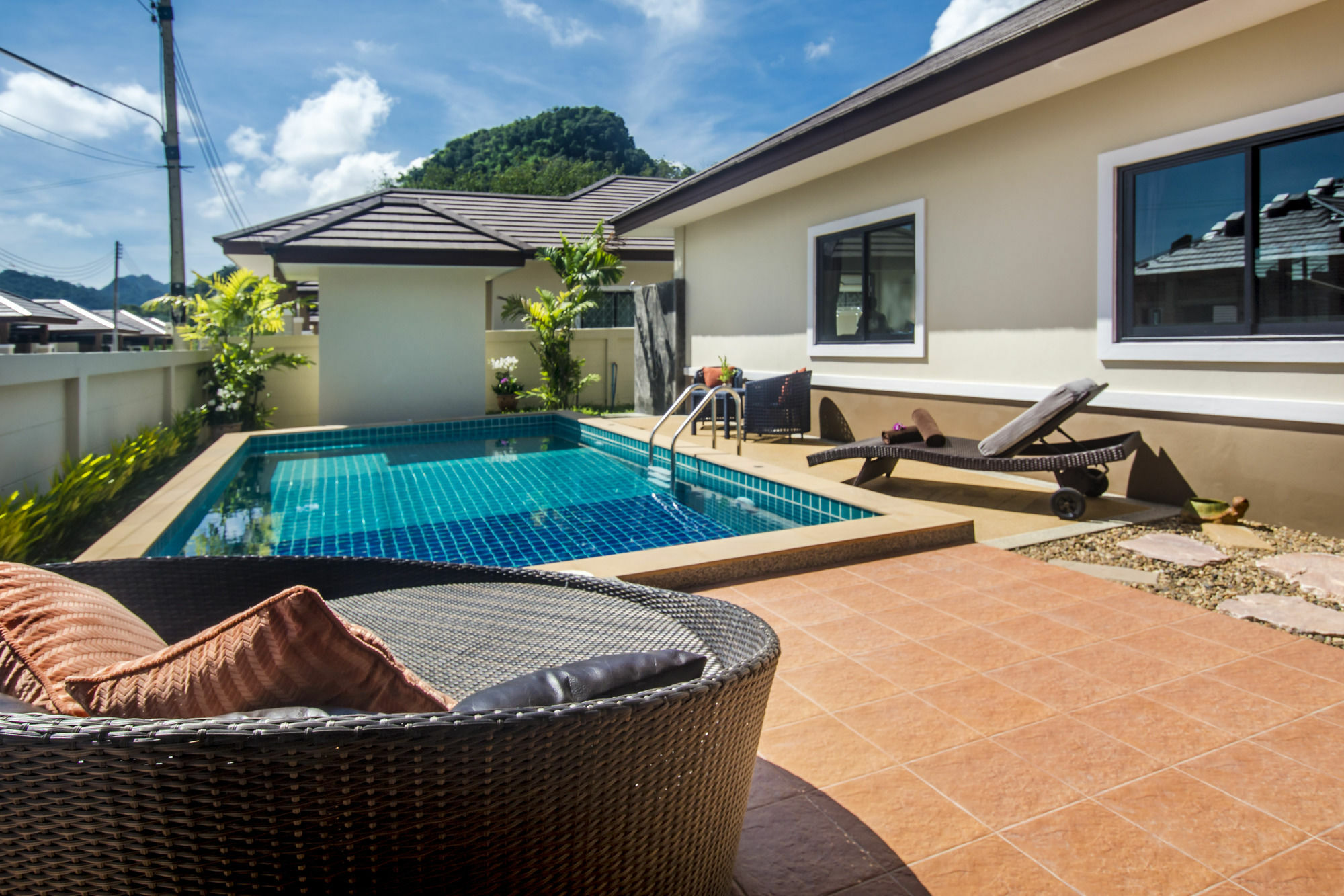 Villa Thip