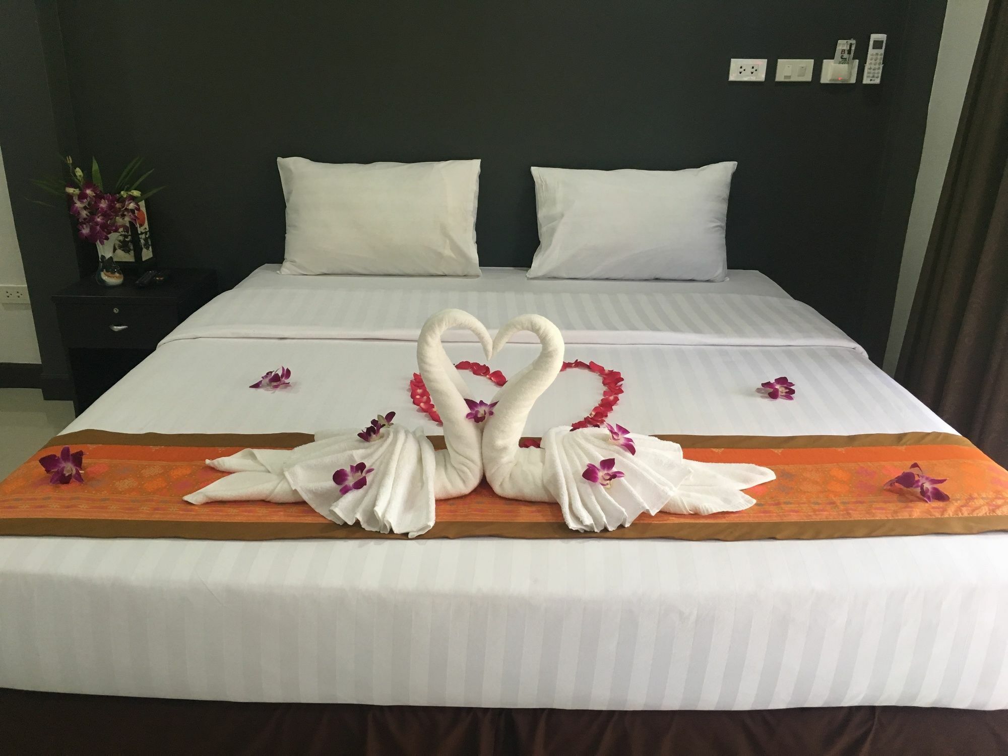 The Jasmine Hotel 2*
