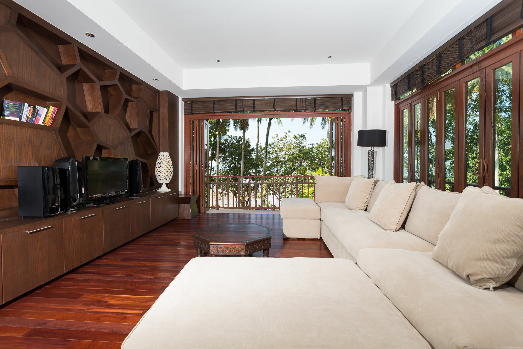 Amatapura Beachfront 14, Sha Certified *