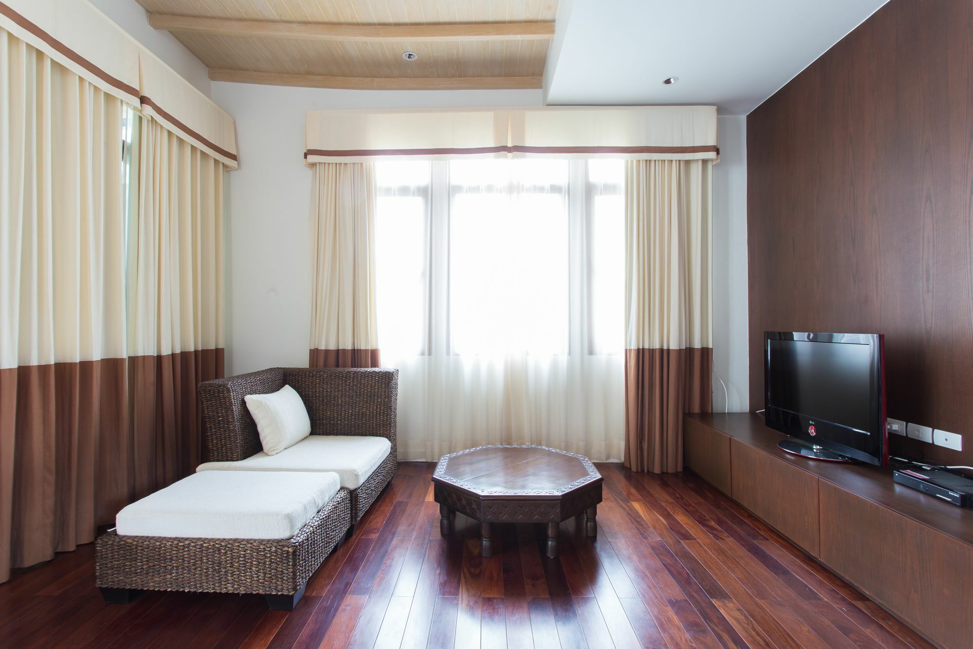 Villa Amatapura Beachfront Villa 10 , Sha Certified Ao Nam Mao