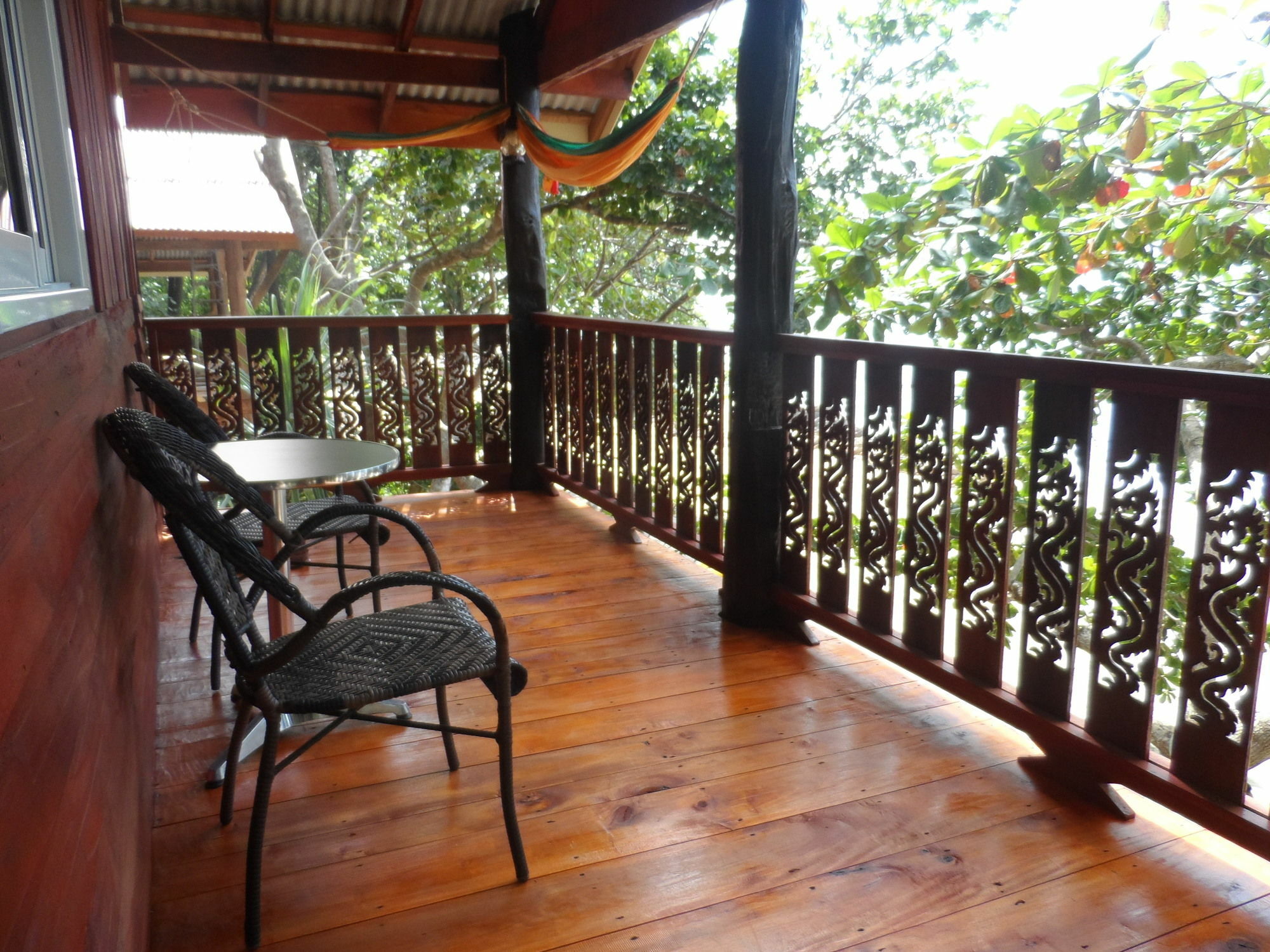 Jungle Hill 3*