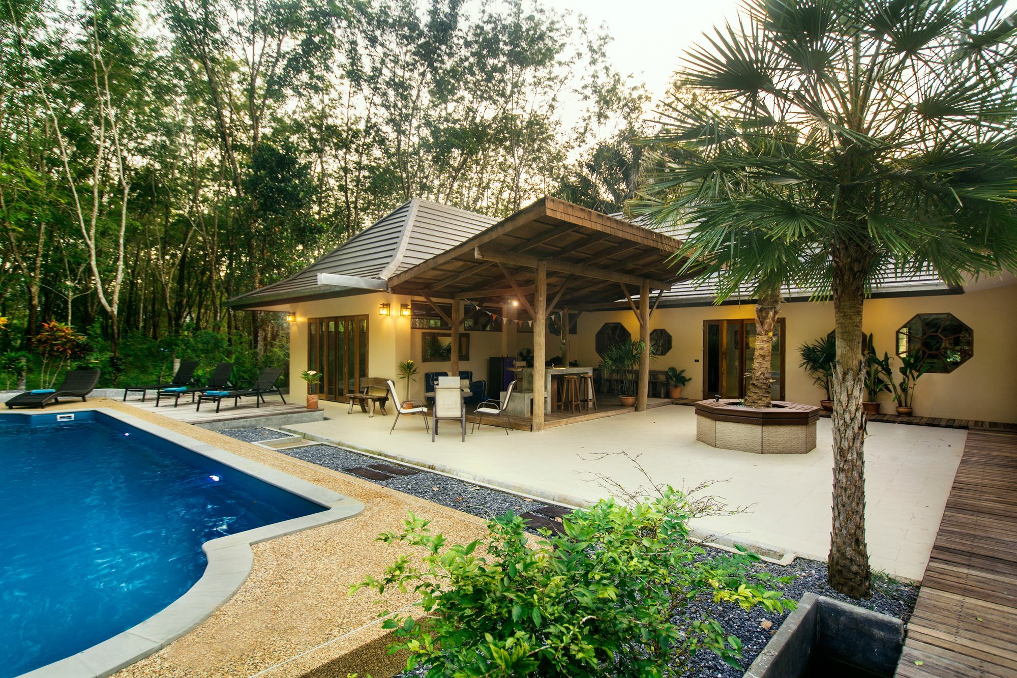 Eden Krabi Villa *