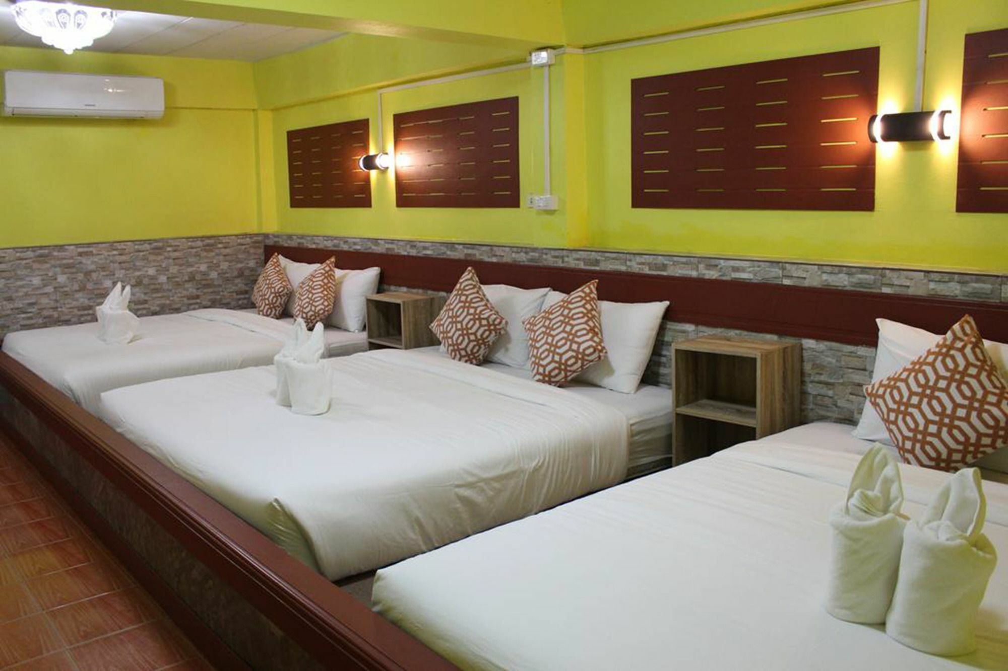 Baan Asree บ้านอัสรี Holiday home
