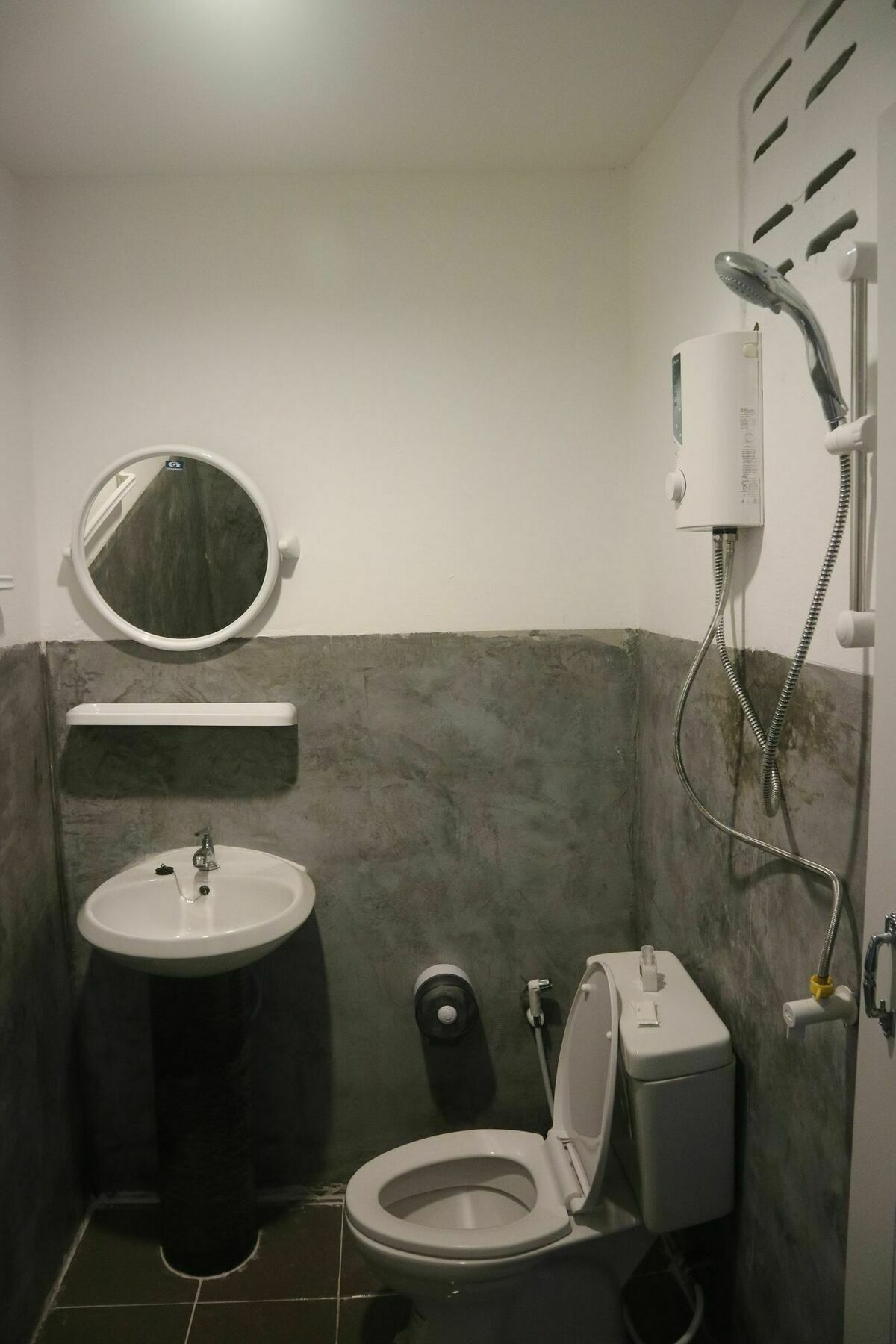 Hill  Lanta Guest house 3*