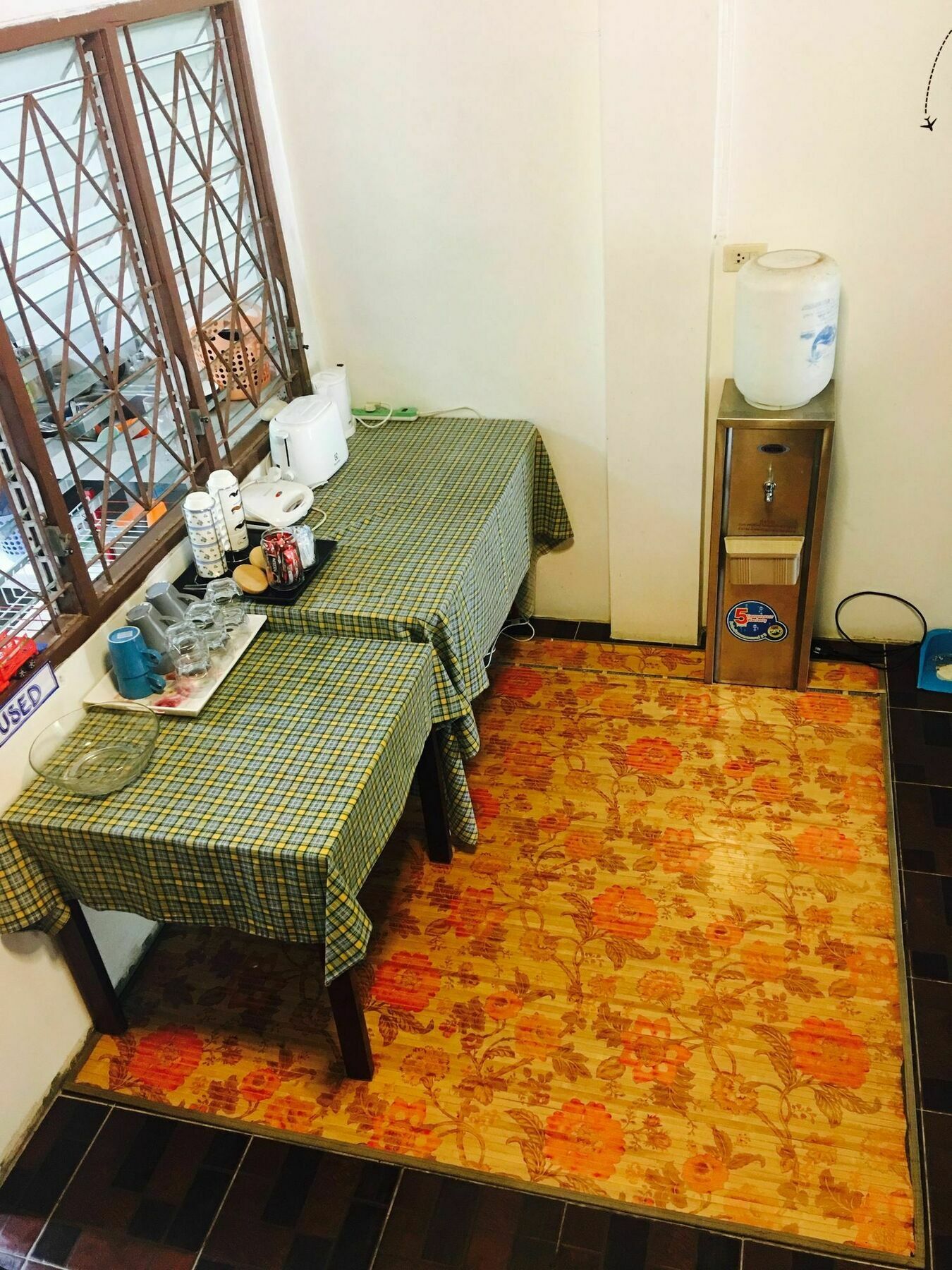 Lanta Friendly House Guest house
