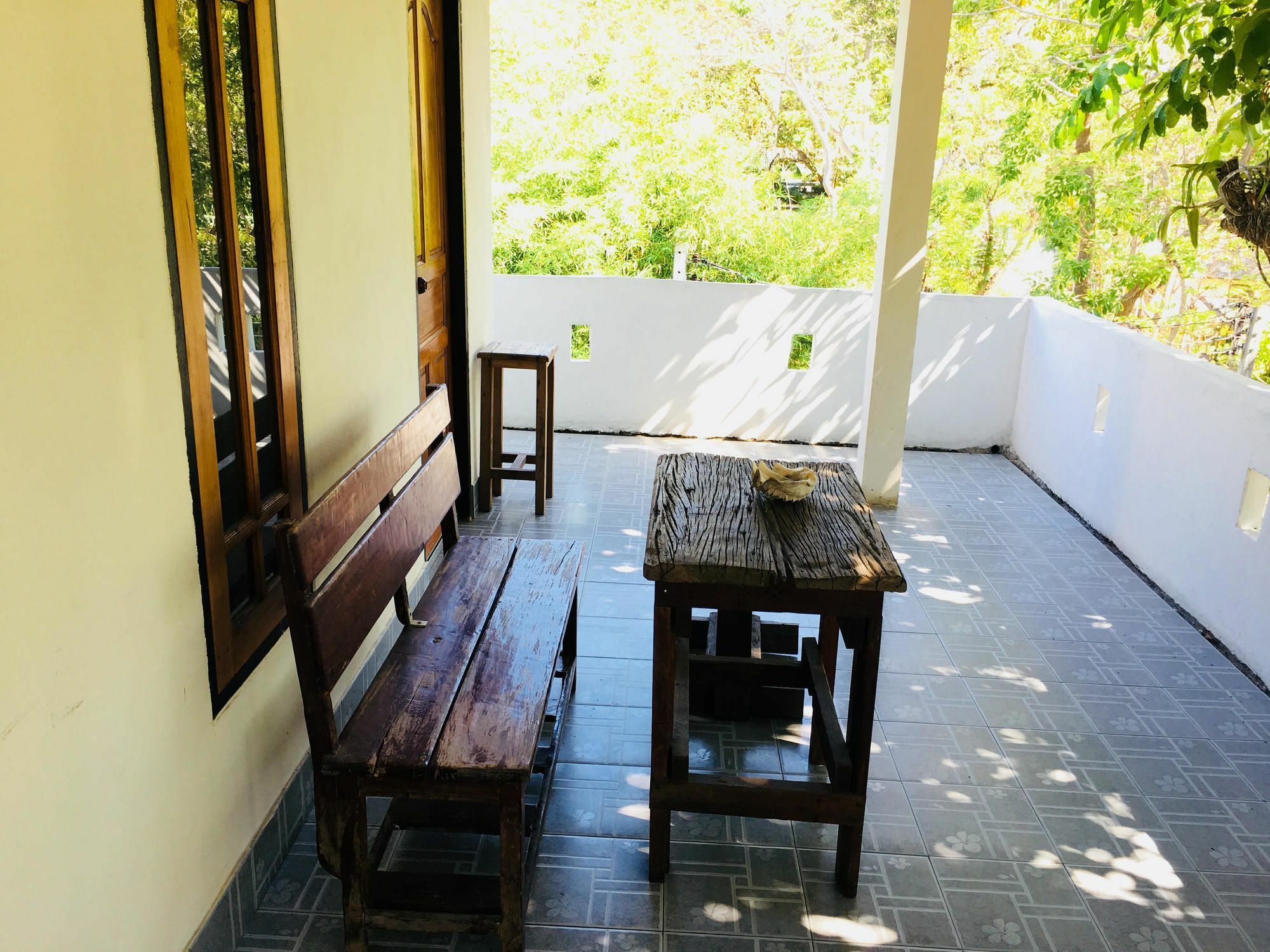 Miss Hong House 2*