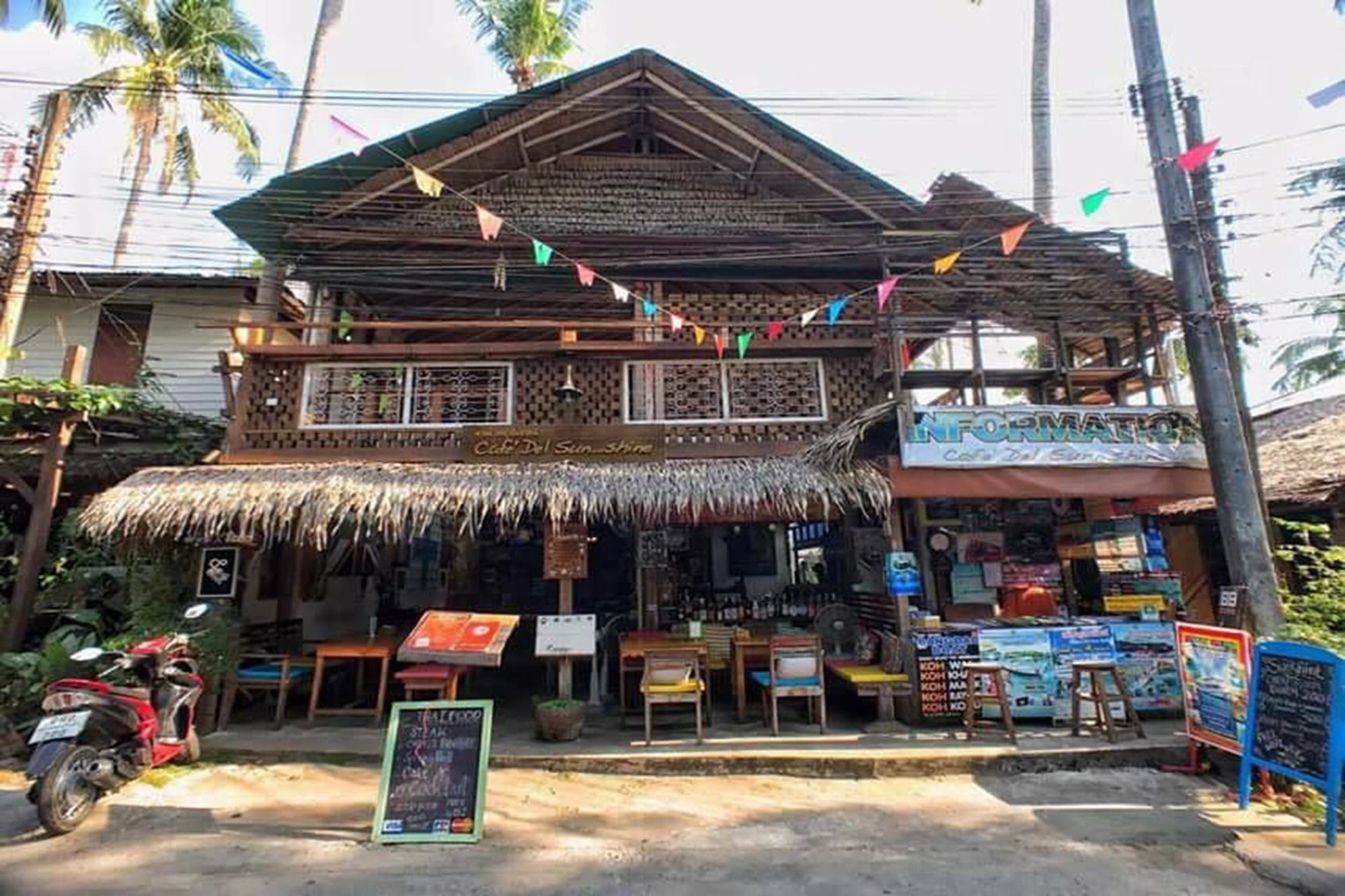 Guest house Cafe Del Sunshine 2*