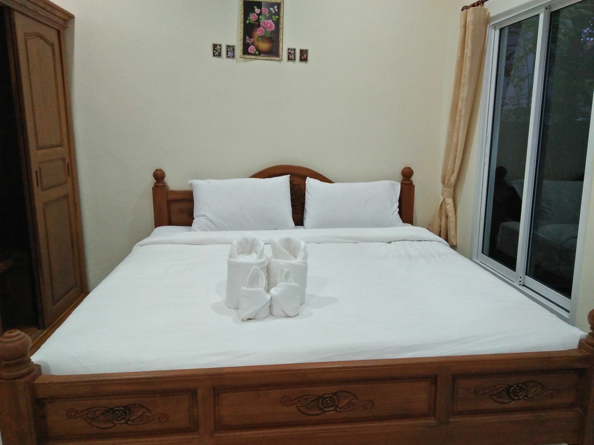 Khaolak Tusneem * Khao Lak