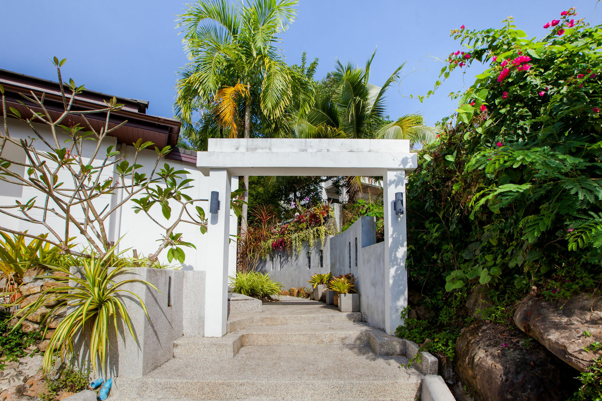 Baan Phukhao Villa *