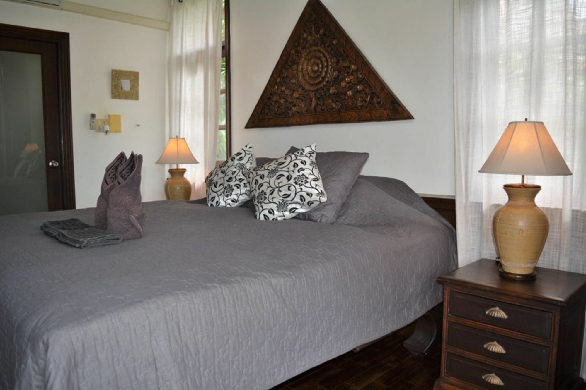 Amintra 5 Villa