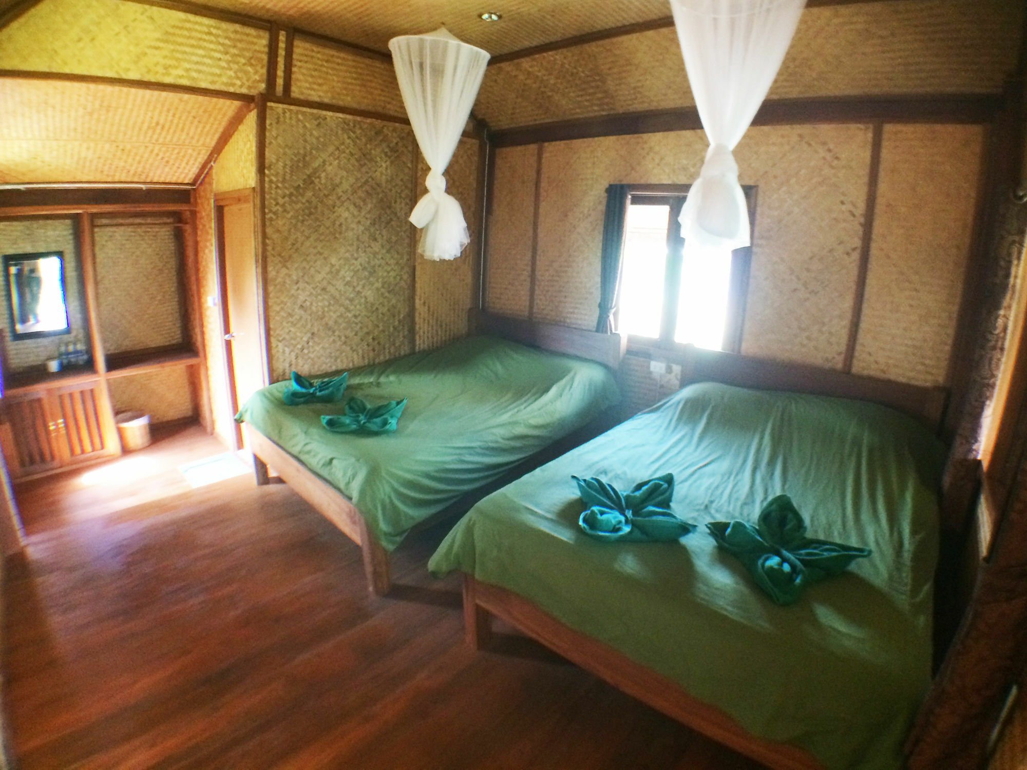 Country Hut Guest house 2*