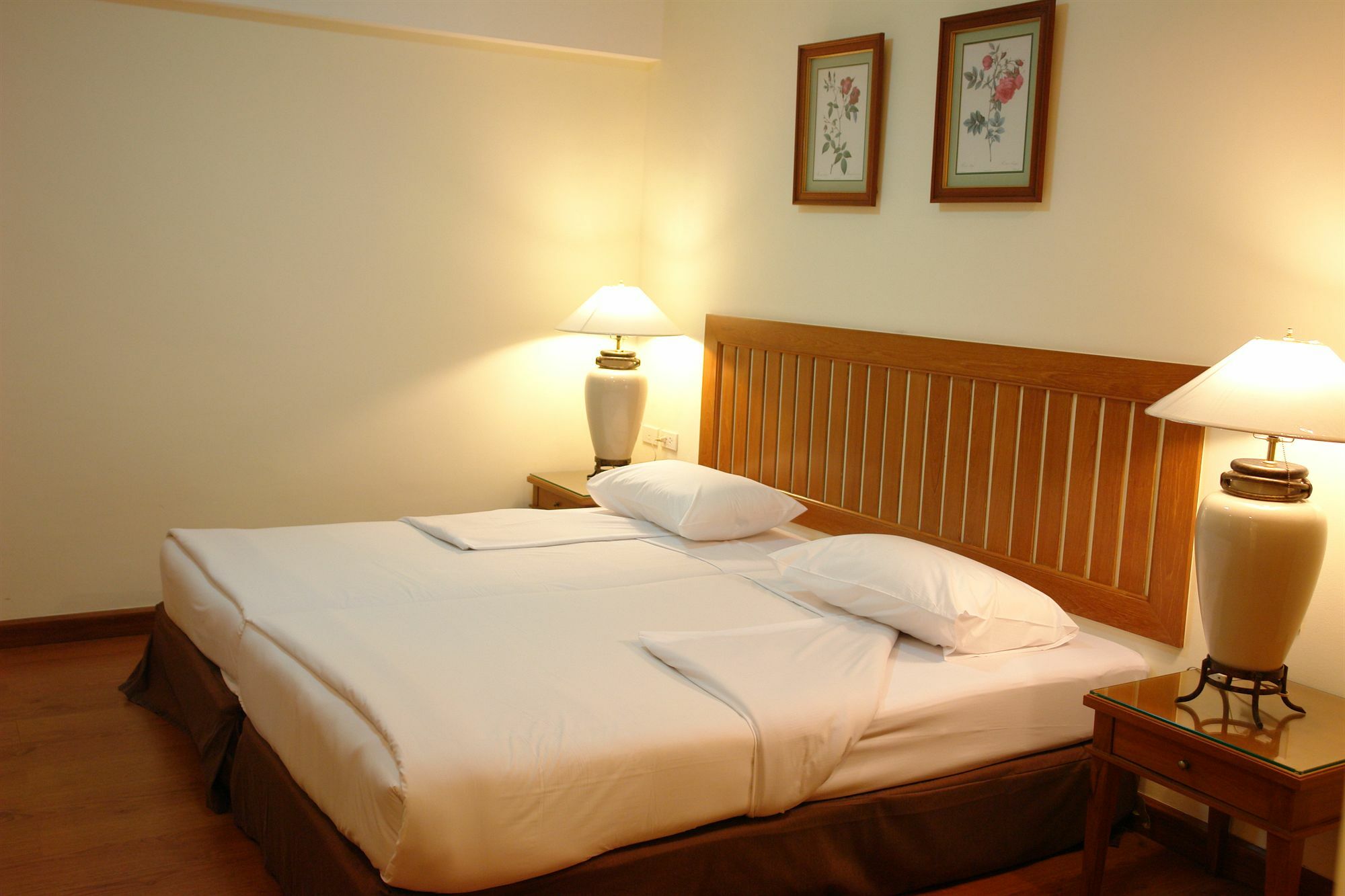 Kameo Grand & Serviced Apartment, Aparthotel Rayong