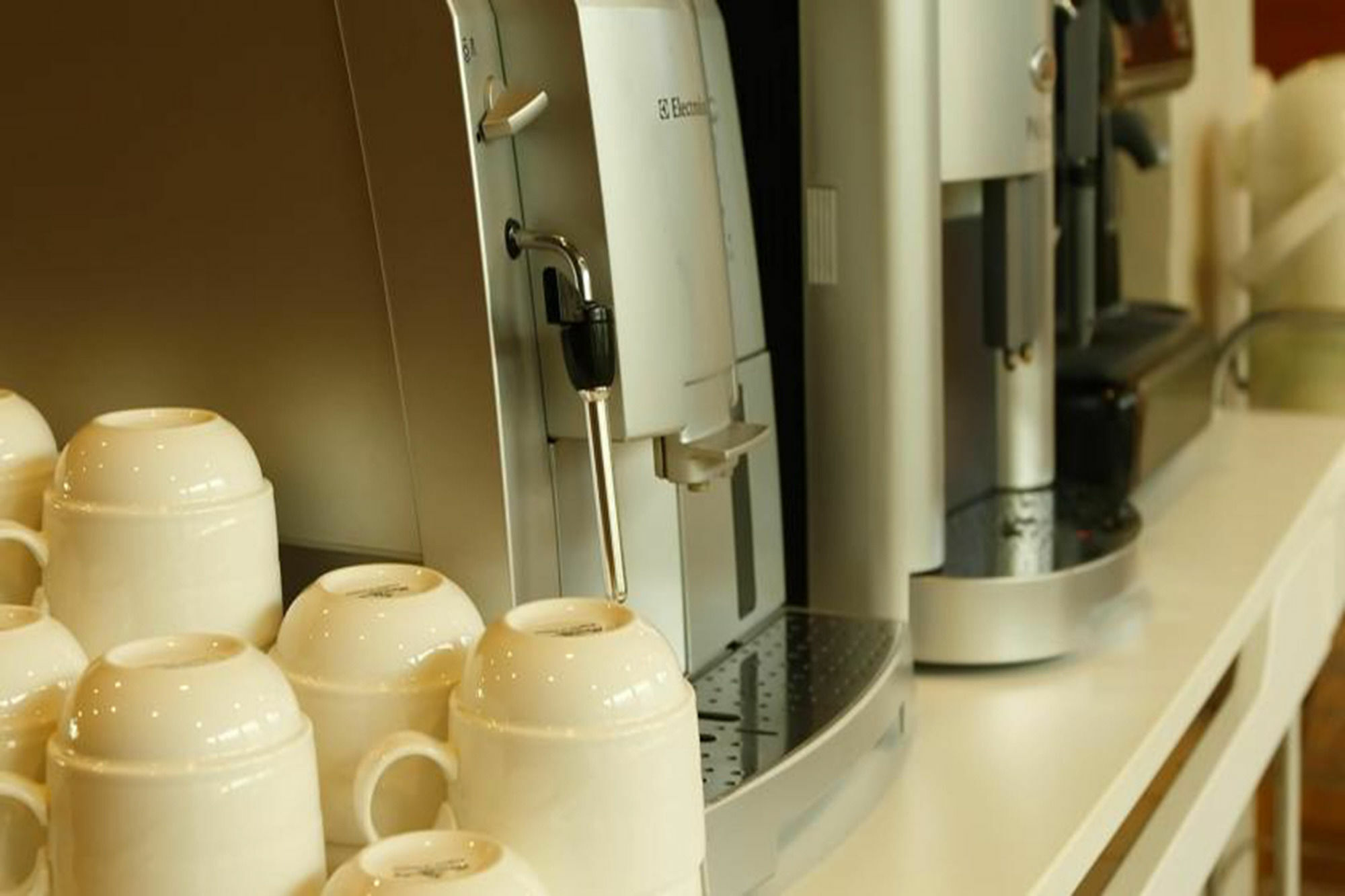 Caza V1 Serviced Hotel
