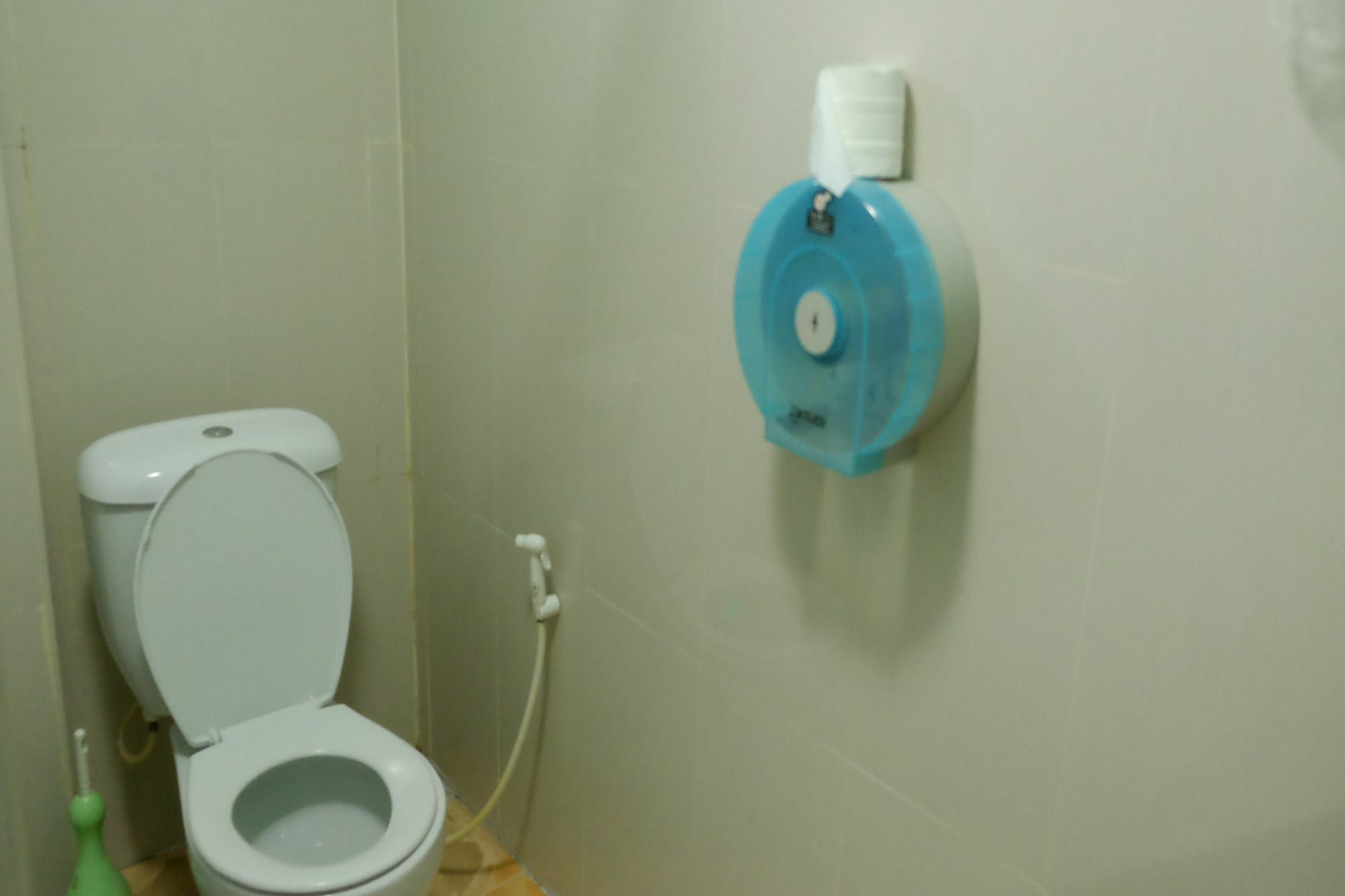 Chomlay Restaurant & For Rent Hotel Ban Nai Rai