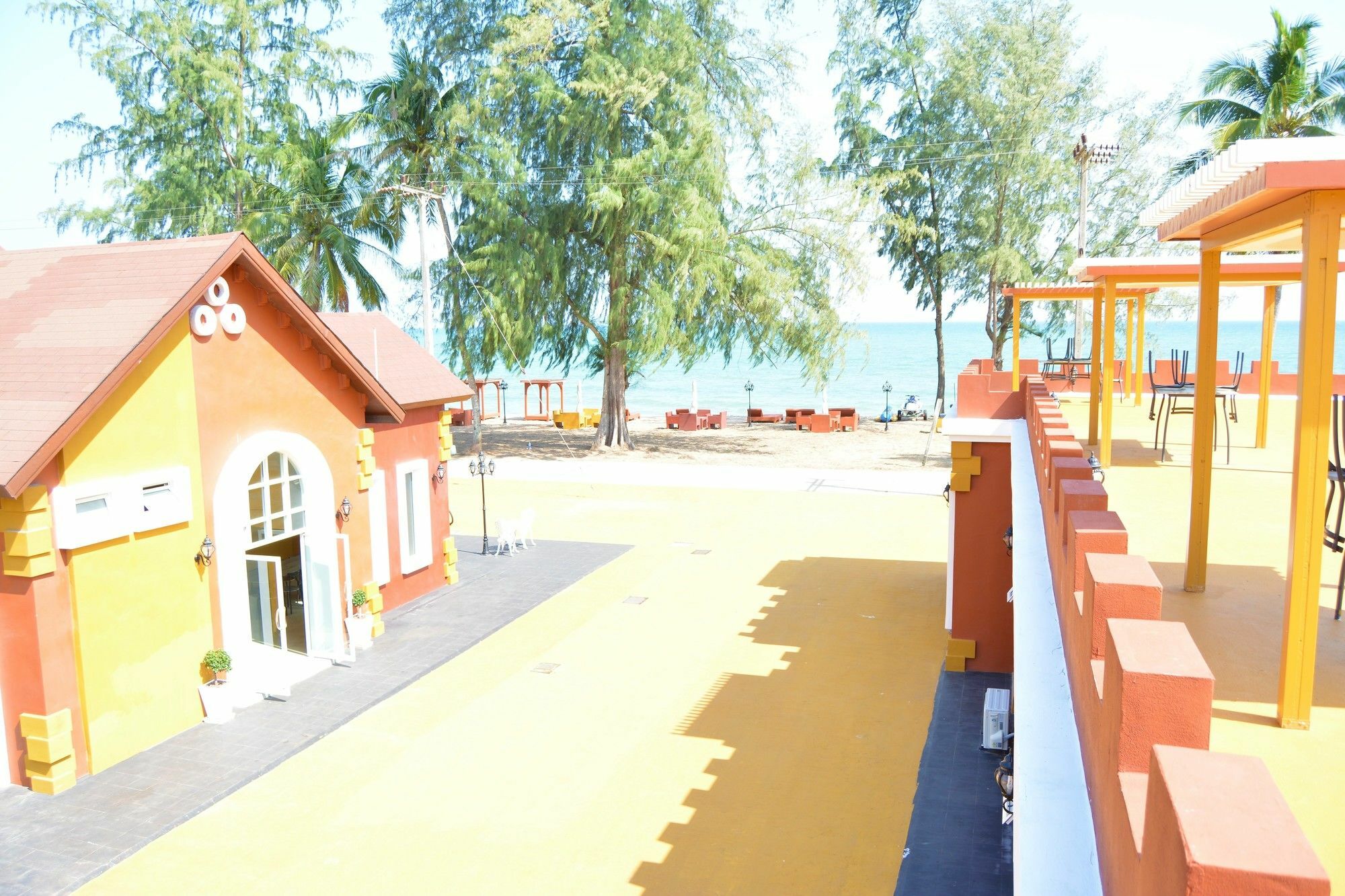 Resort World Cat 3*