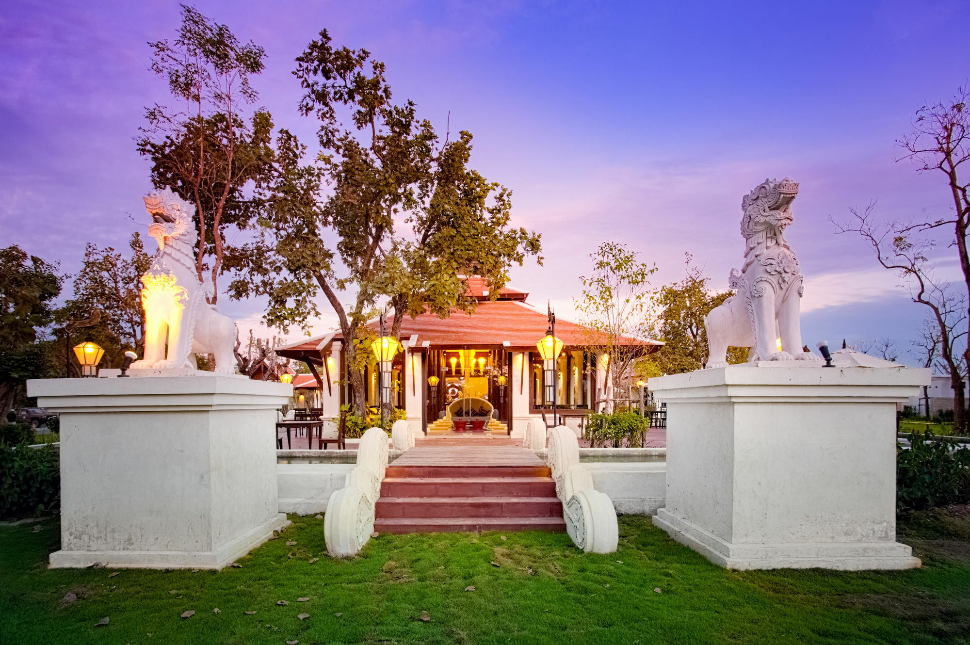 Sriwilai Hotel 4*