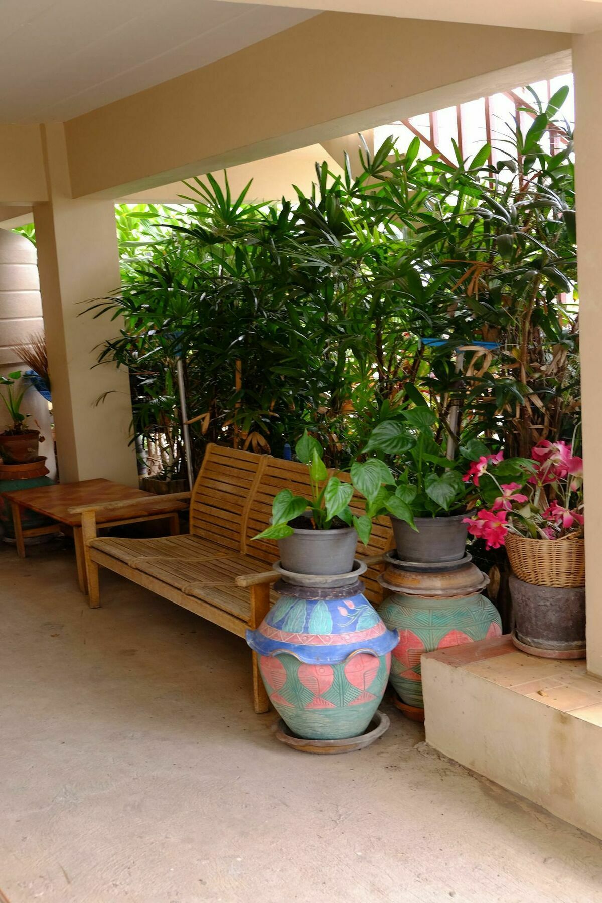 Banchang And Guest house 2*