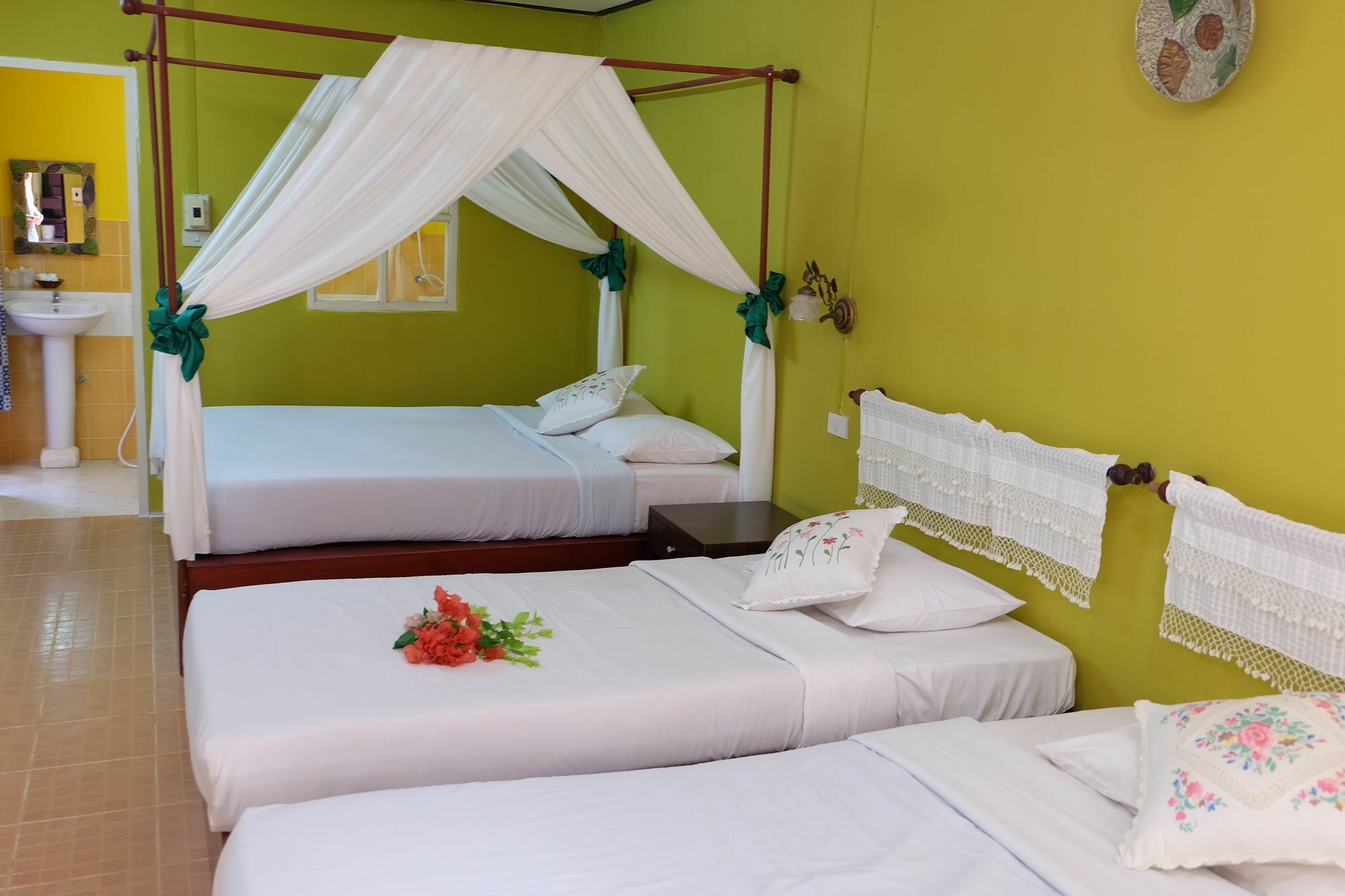 Shengwei Yinlu Lodge *