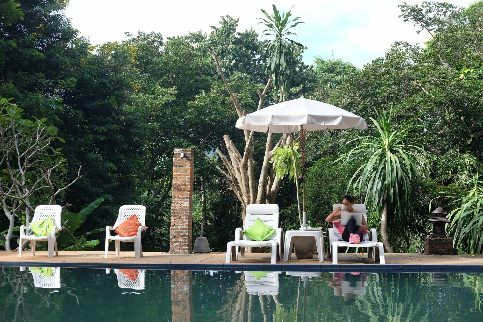 Shengwei Yinlu Lodge *