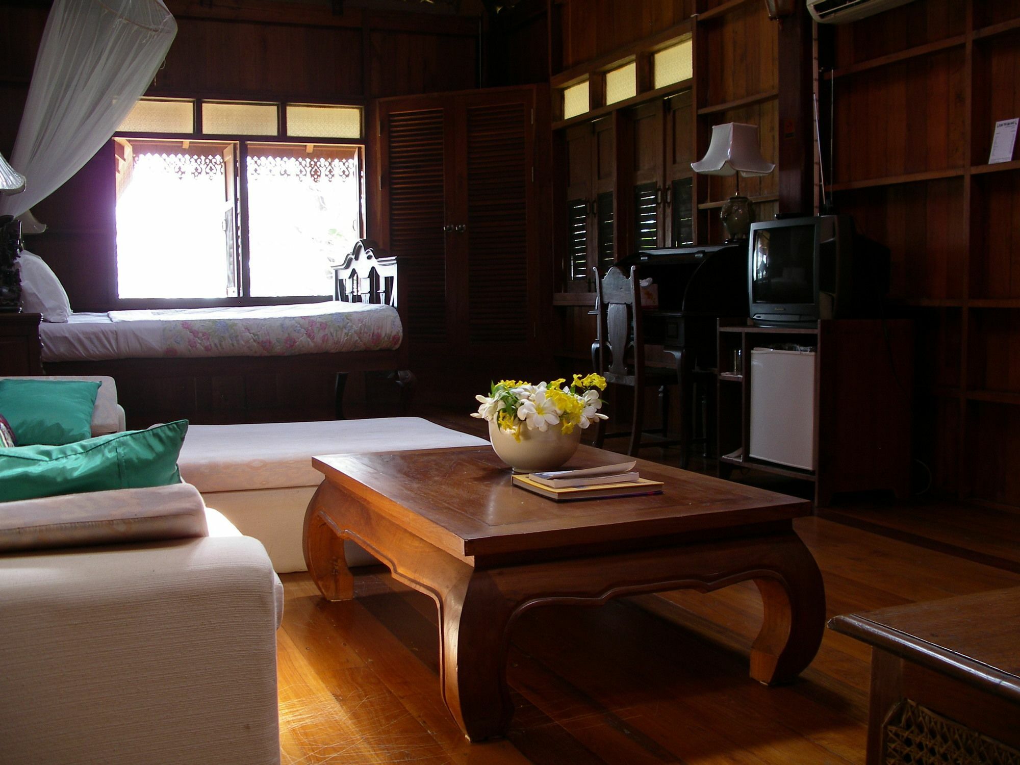 Resort Ruen Thai Rim Haad
