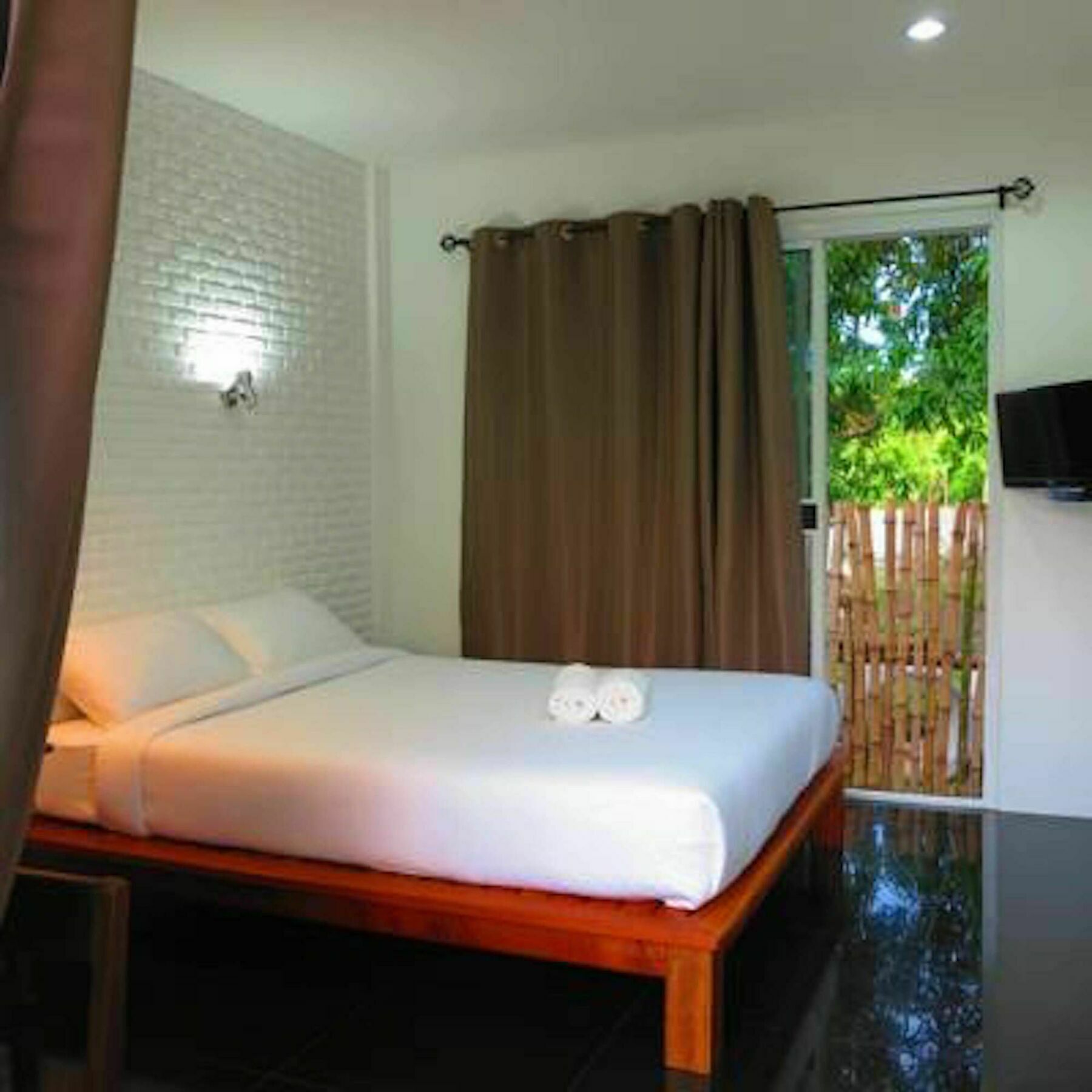 Coco Coozy * Kanchanaburi