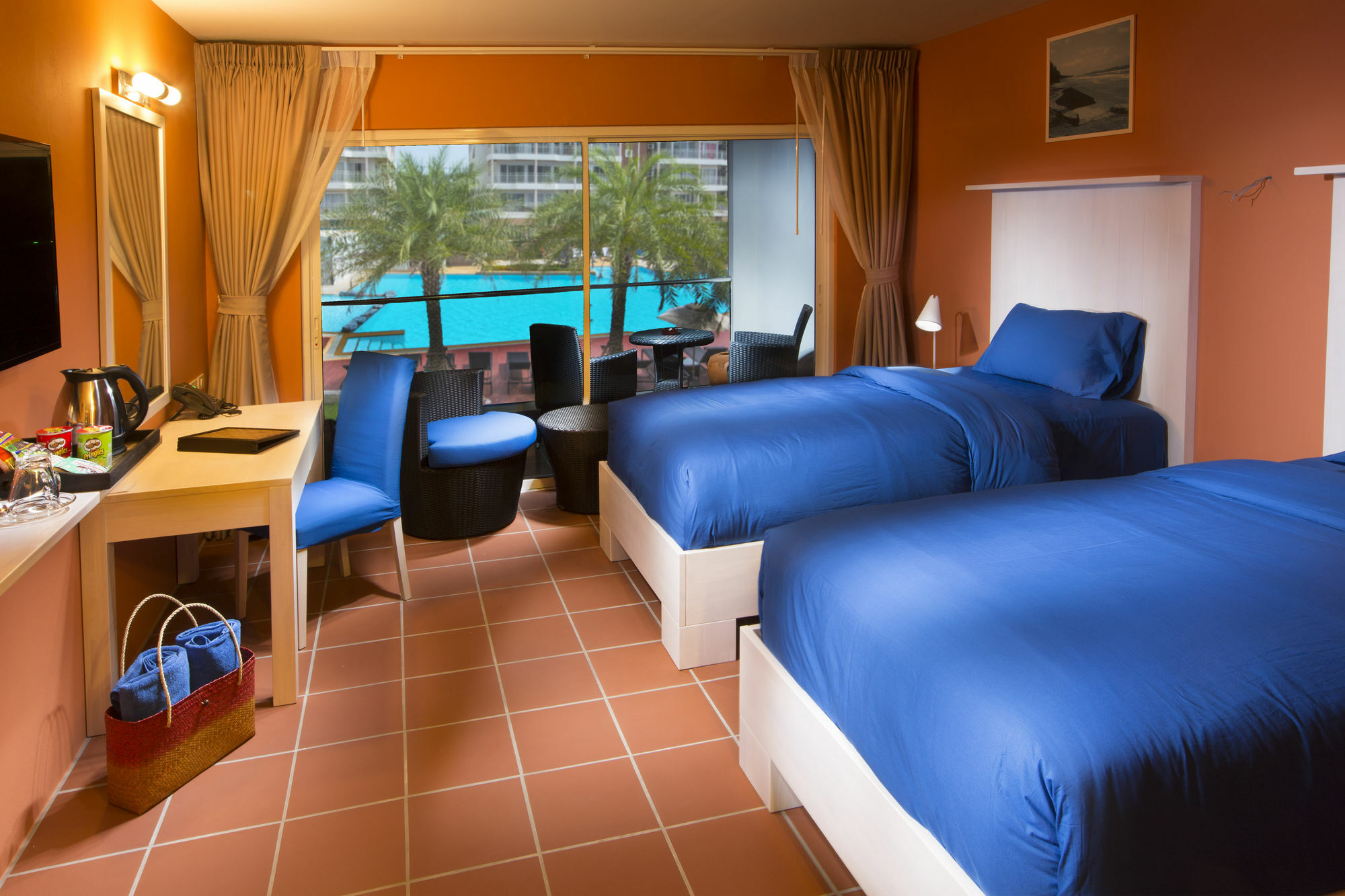 Grandblue & Beachclub 4* Mae Phim