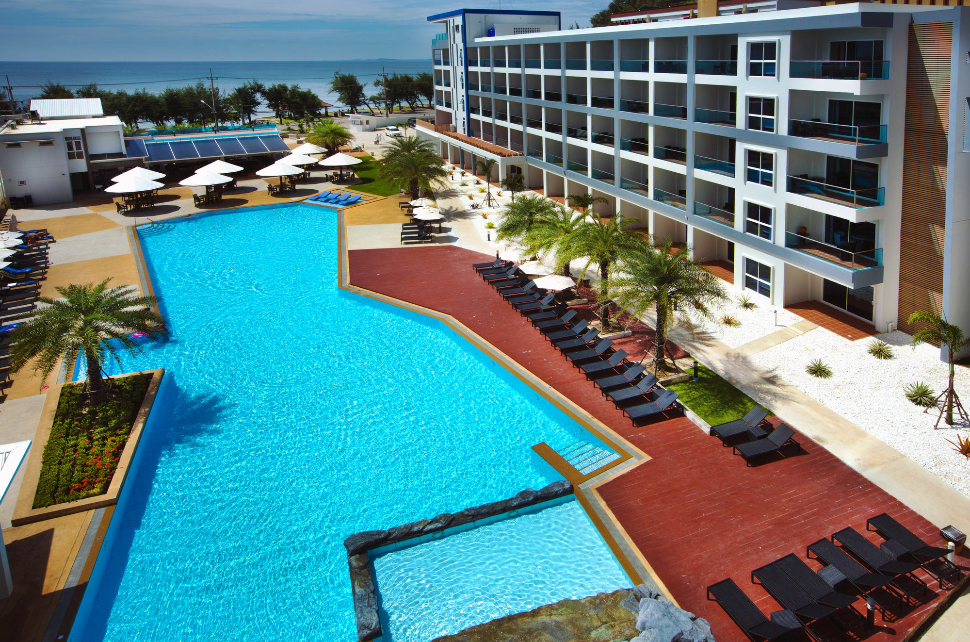 Resort Grandblue & Beachclub Mae Phim