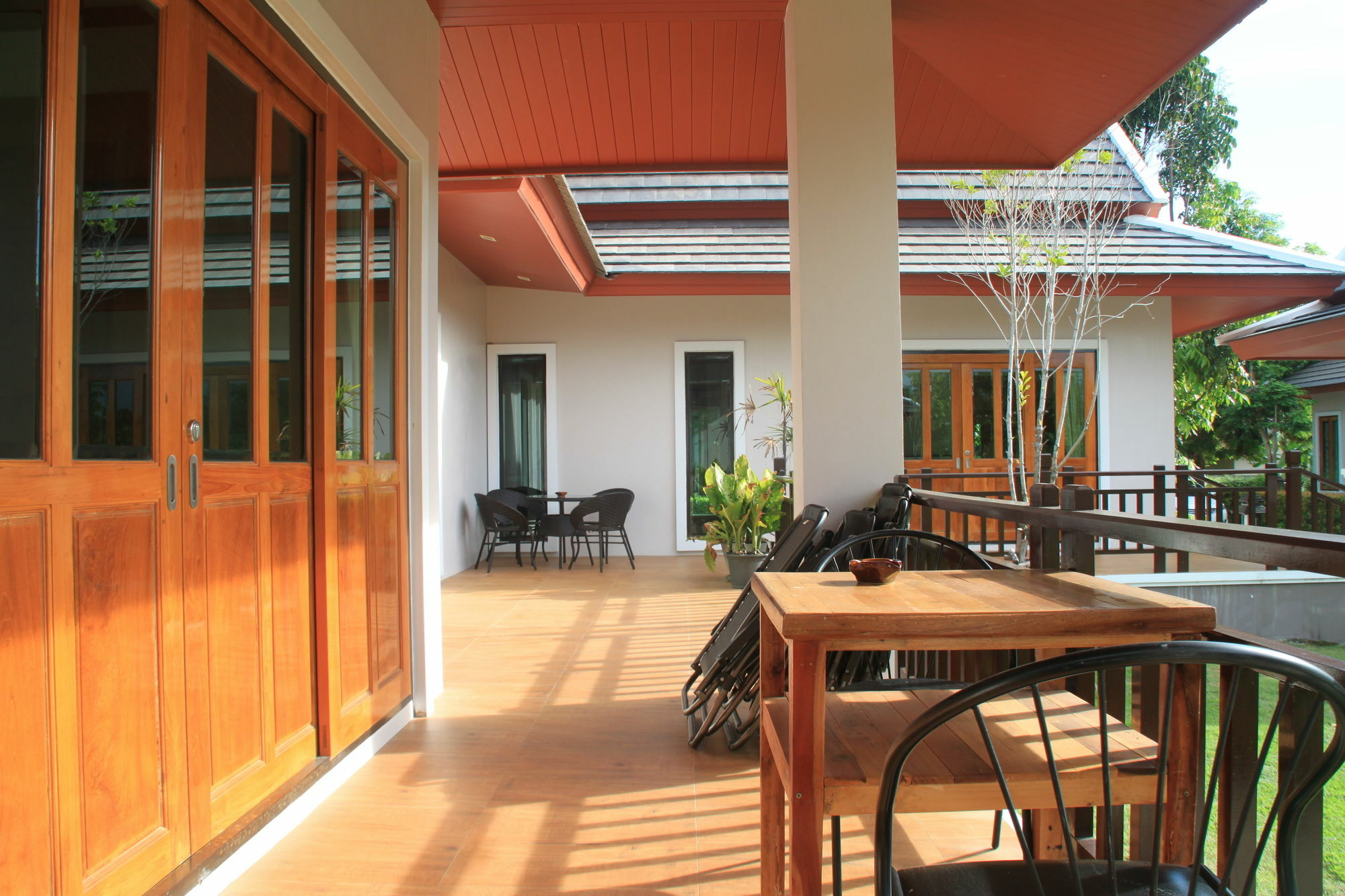 Ban Thaithip Resort Ban Nai Rai