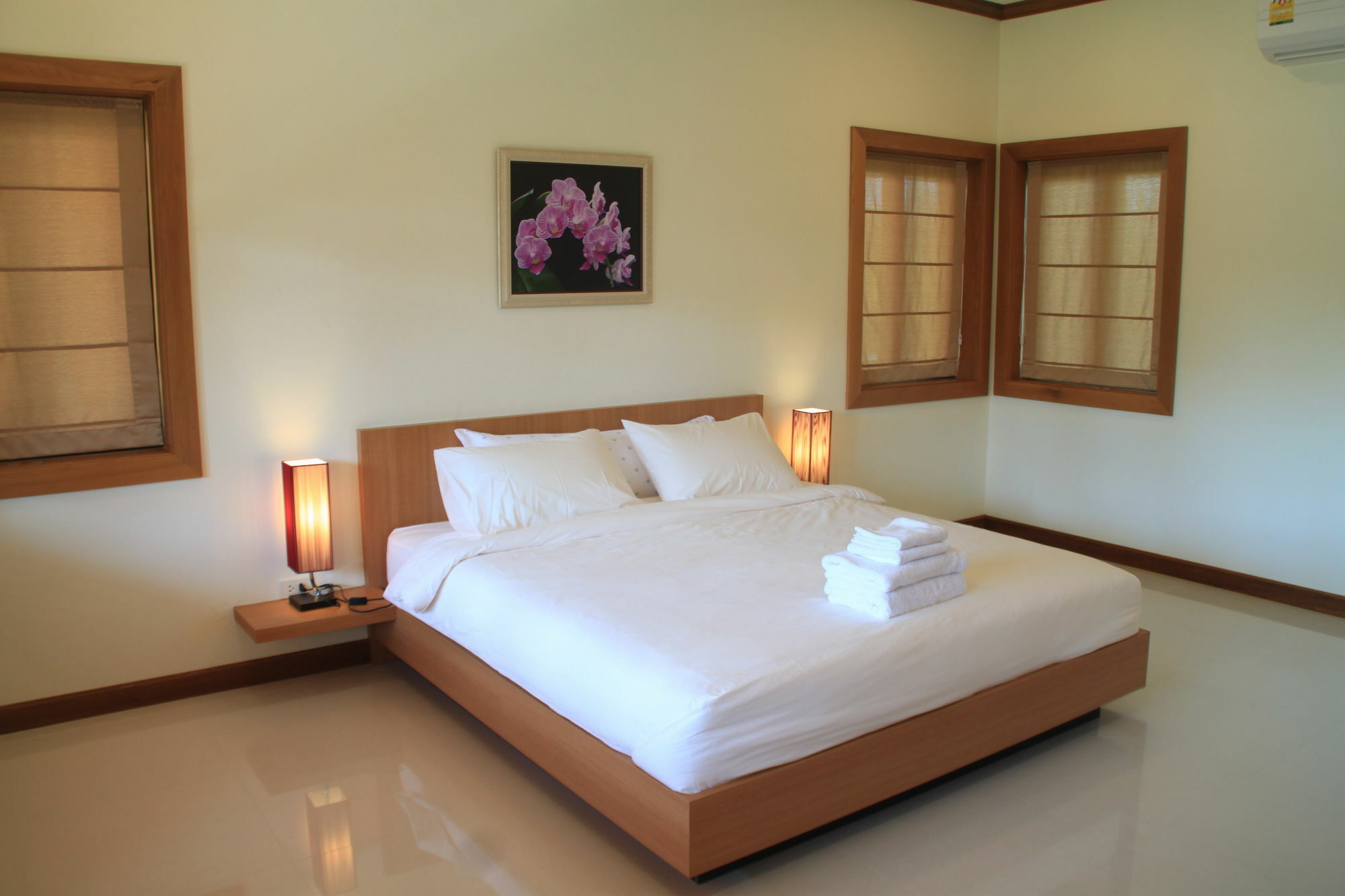 Resort Ban Thaithip Ban Nai Rai