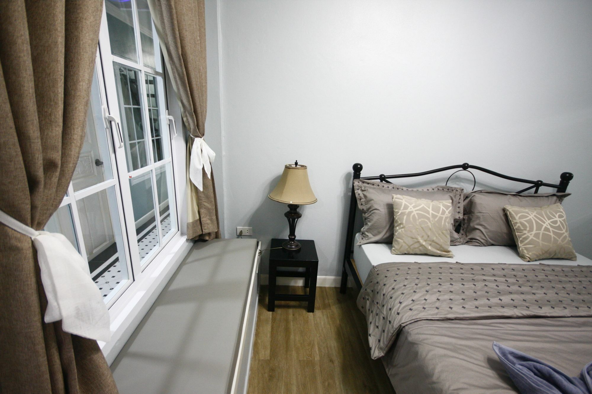 Hotel Sky 2*