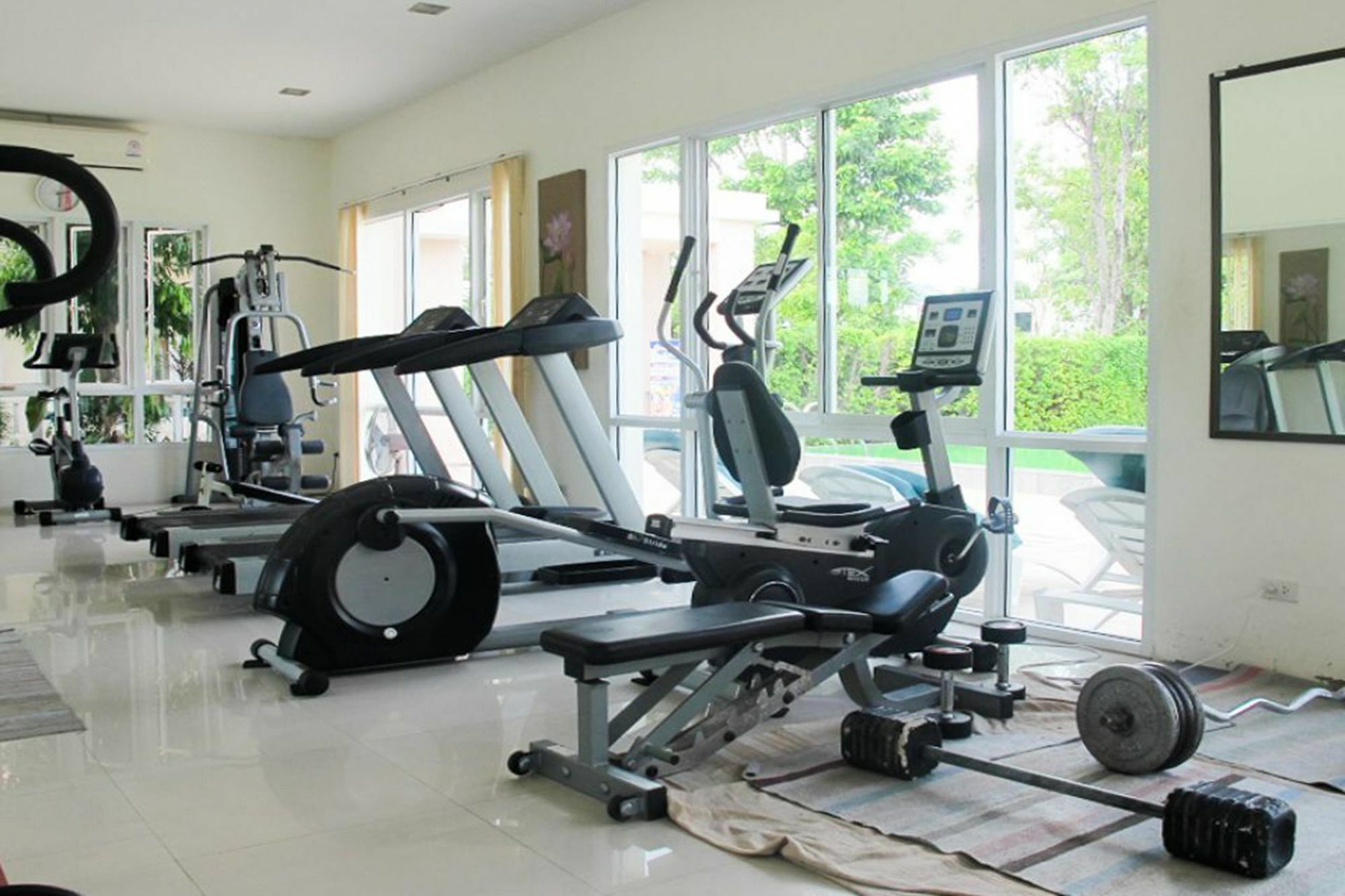 Seastar Aparthotel 4*