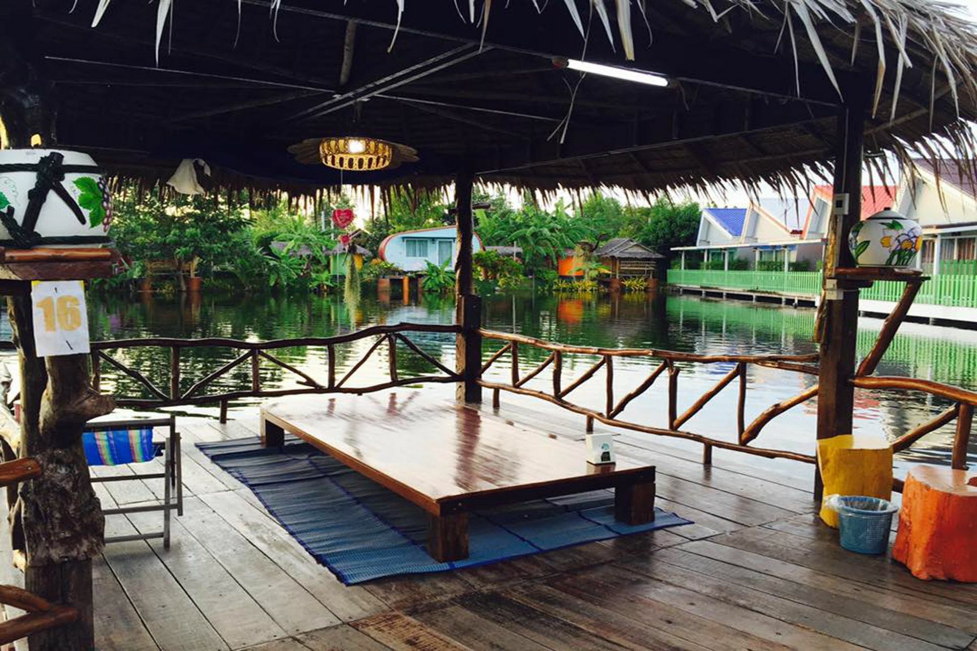 Ban Ruen Mai Ngam Resort Rayong