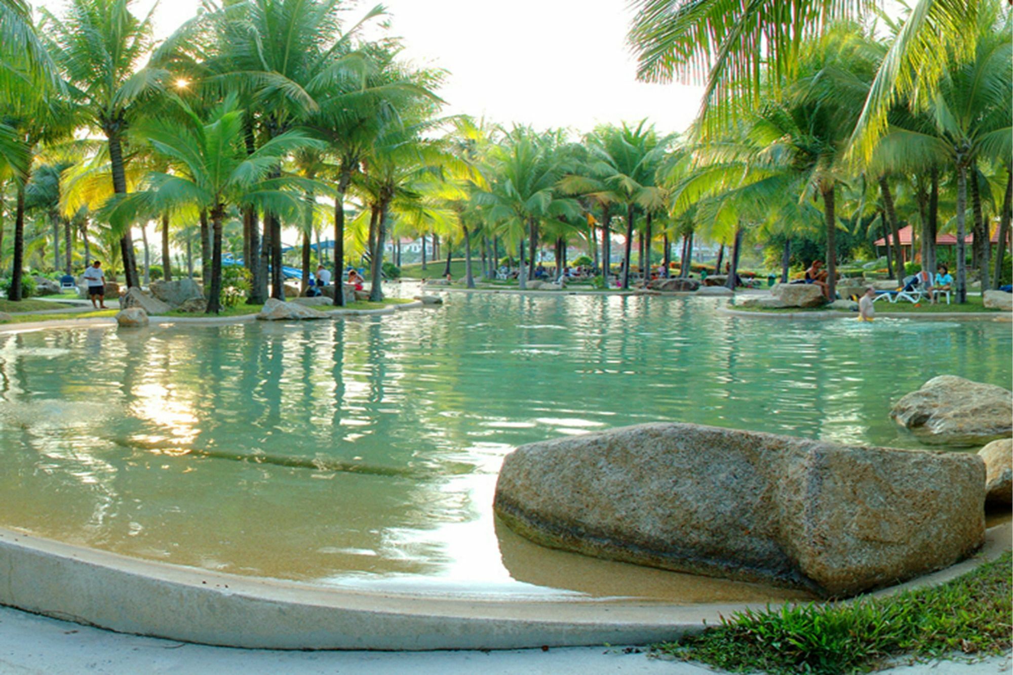 Seastar Aparthotel Rayong