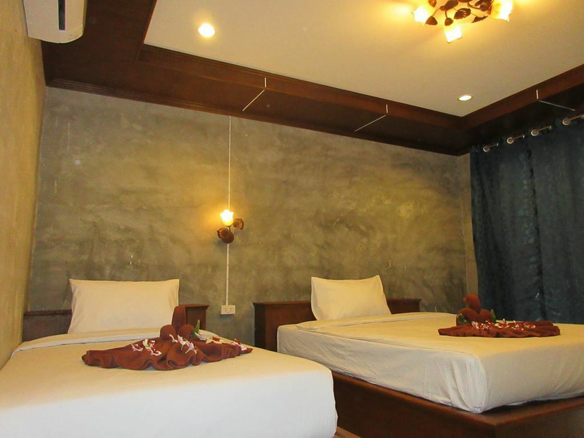 Resort Seaesta Baan Tai