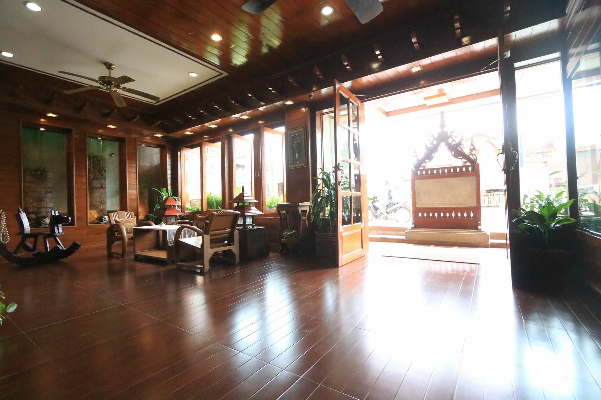 Baiyoke Hotel 3*