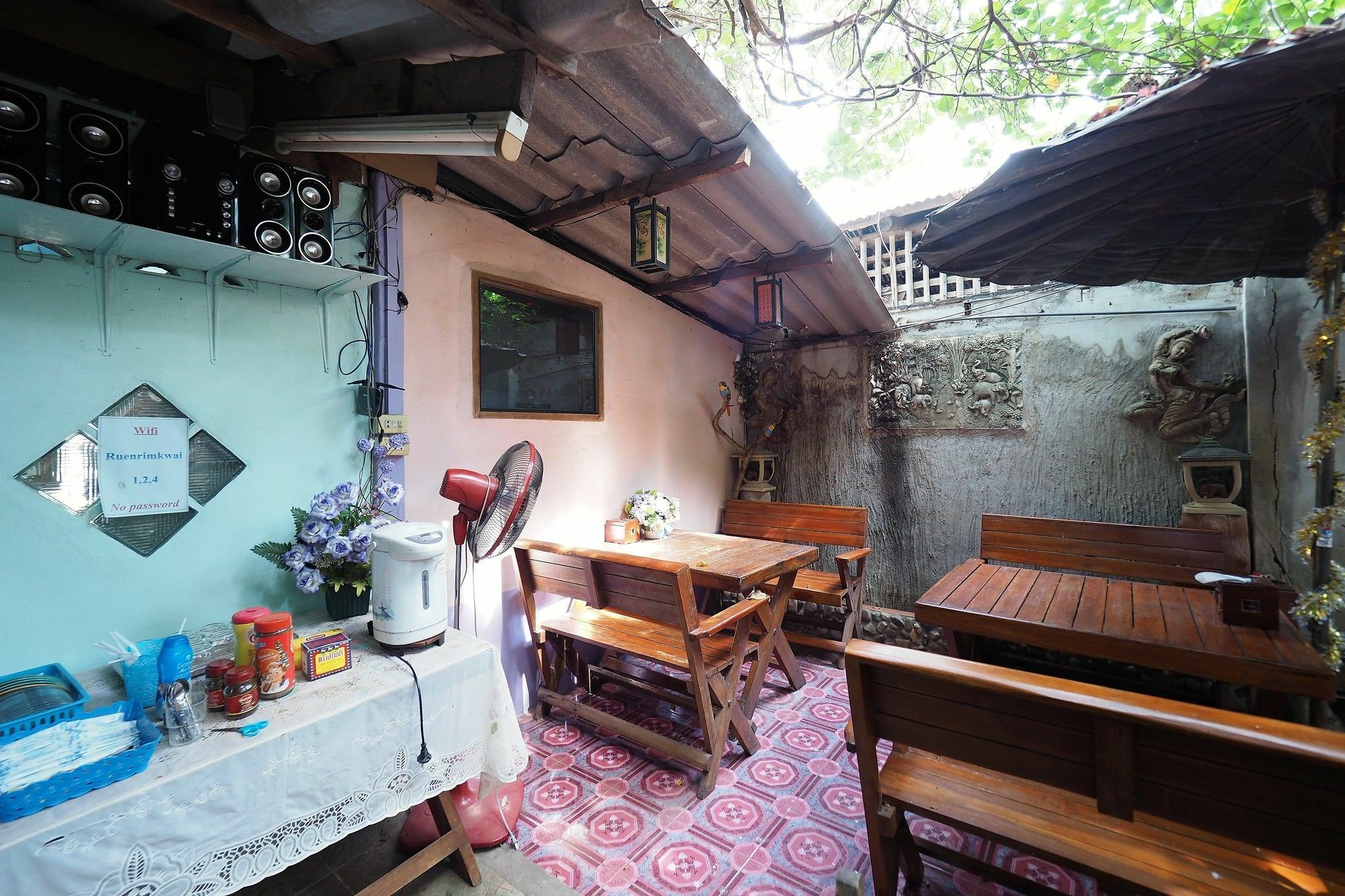 Ruenrimkwai Resort 2*