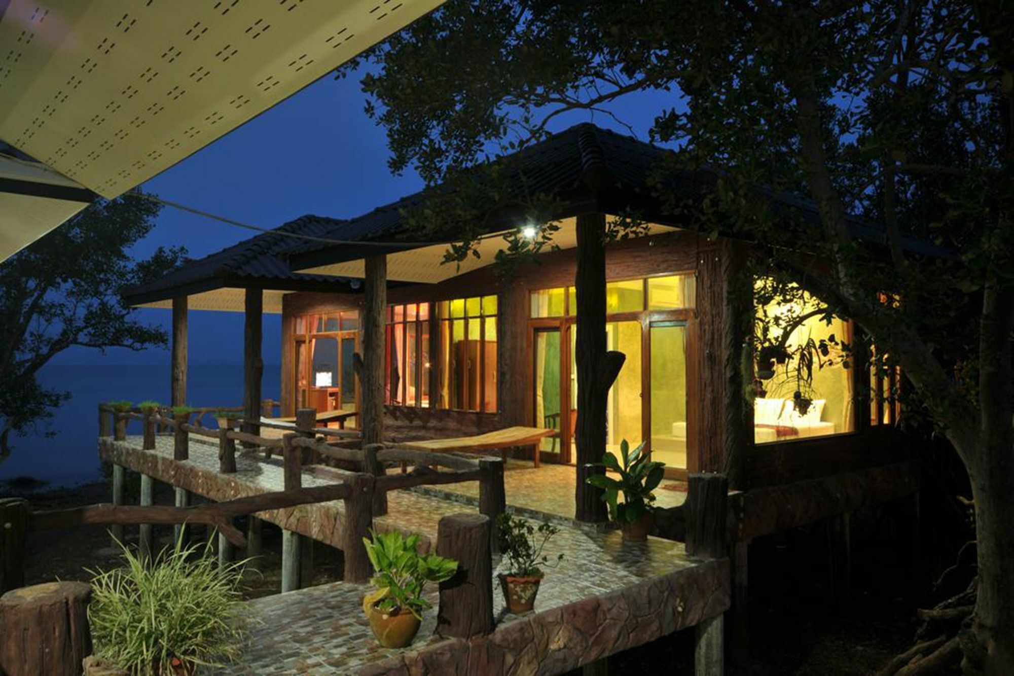 I Talay Lanta Homestay