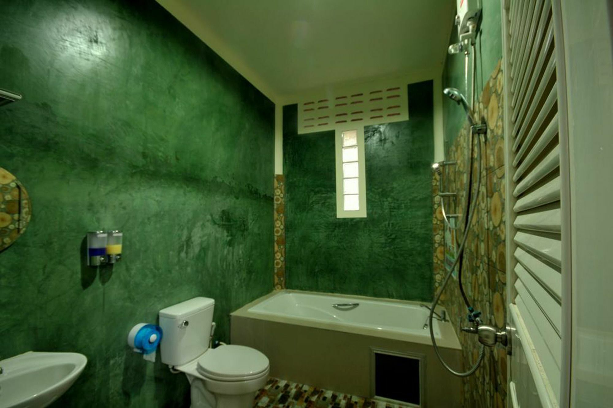 I Talay Lanta Homestay *