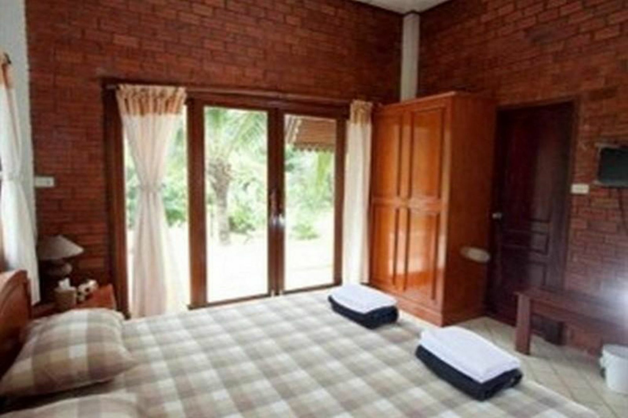 Baan Suan Koh Kood Hotel 2*