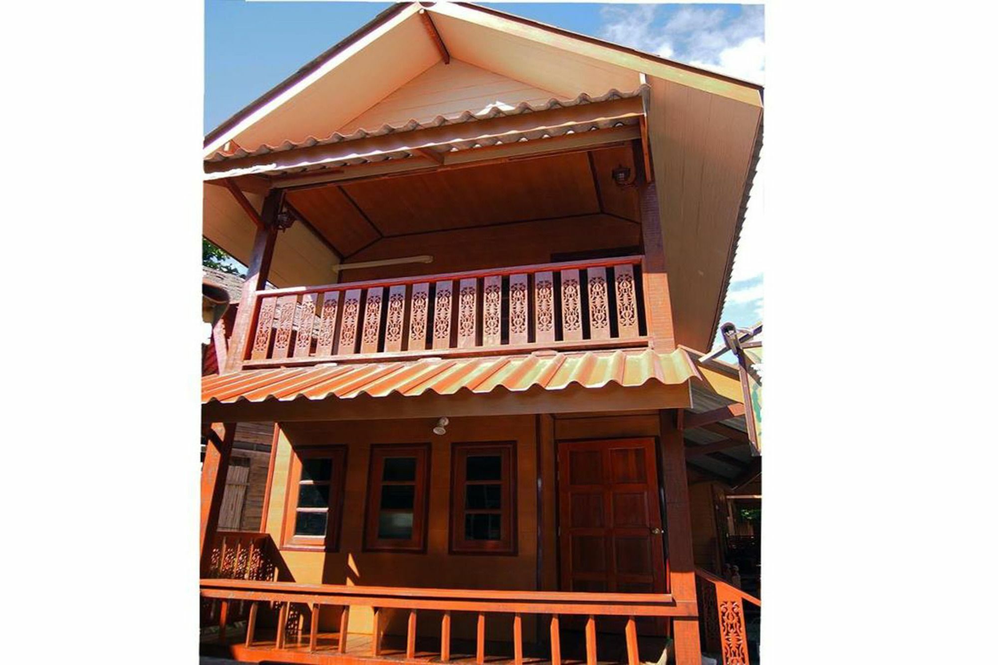Coco Hotel 3*