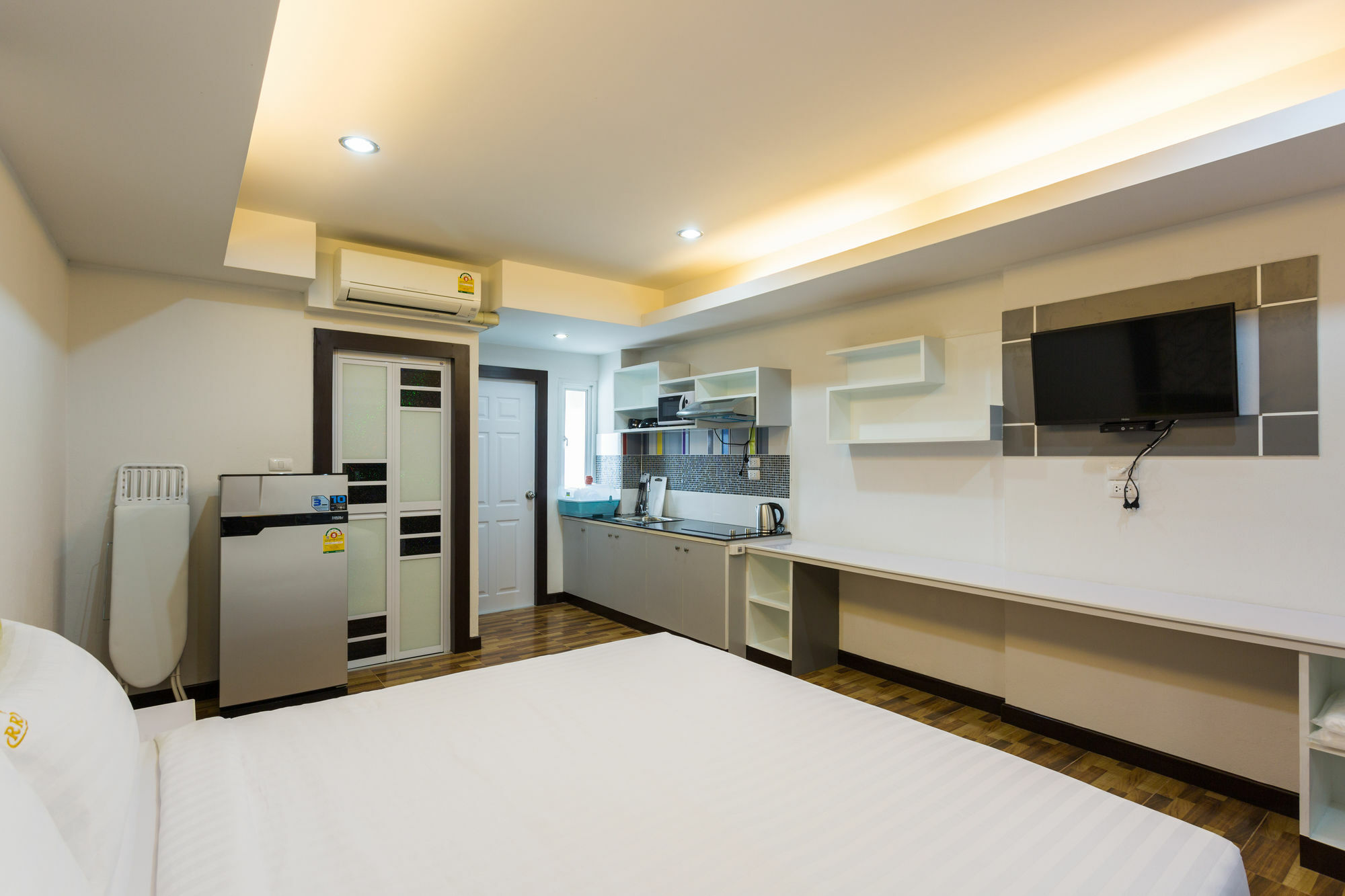 The Ring Hotel Hat Yai