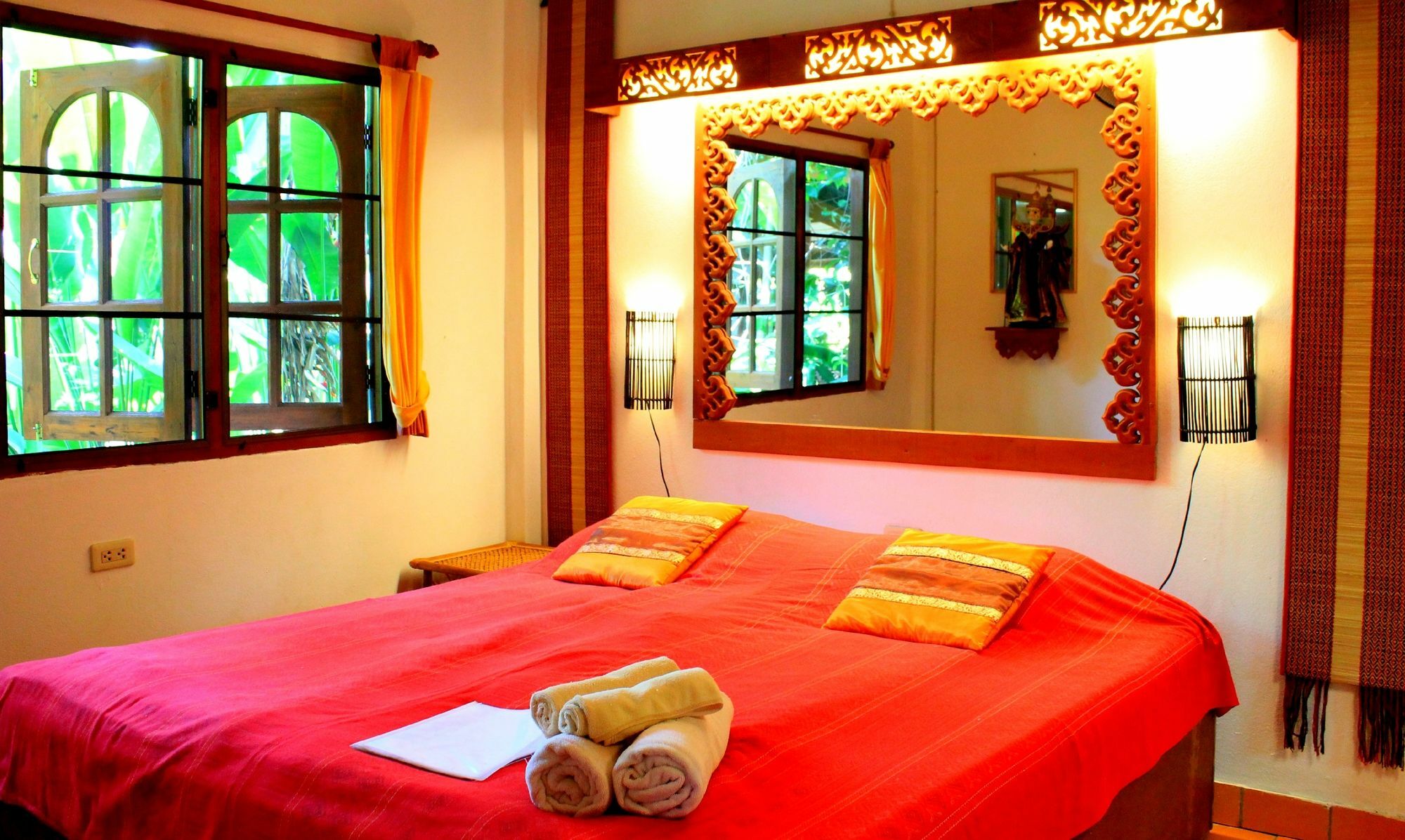 Secret Garden Chiangmai Hotel 2*