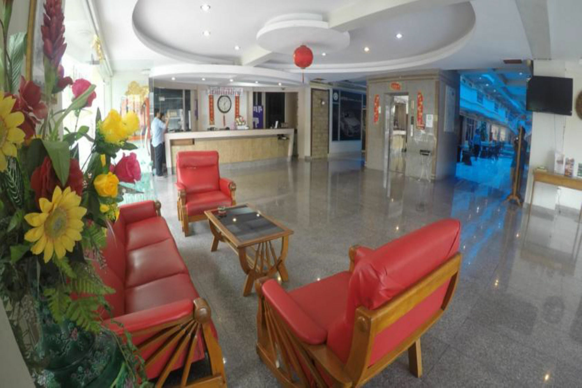 Wangburapa Grand Yai Guest house 2*