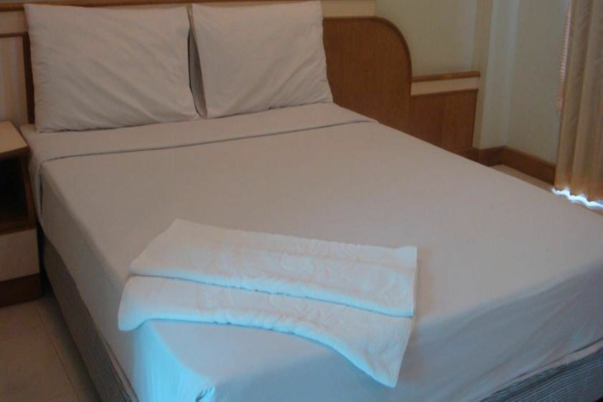Wangburapa Grand Yai Guest house