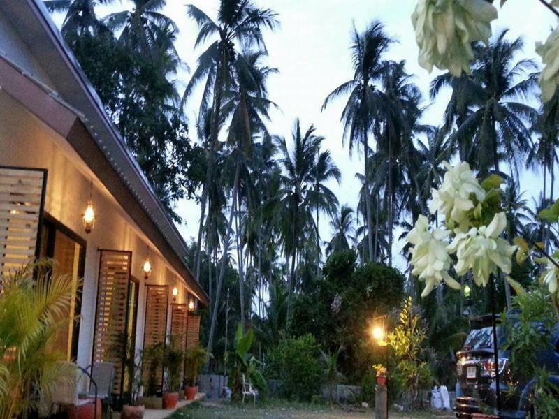 Bed & Breakfast New Season Khanom