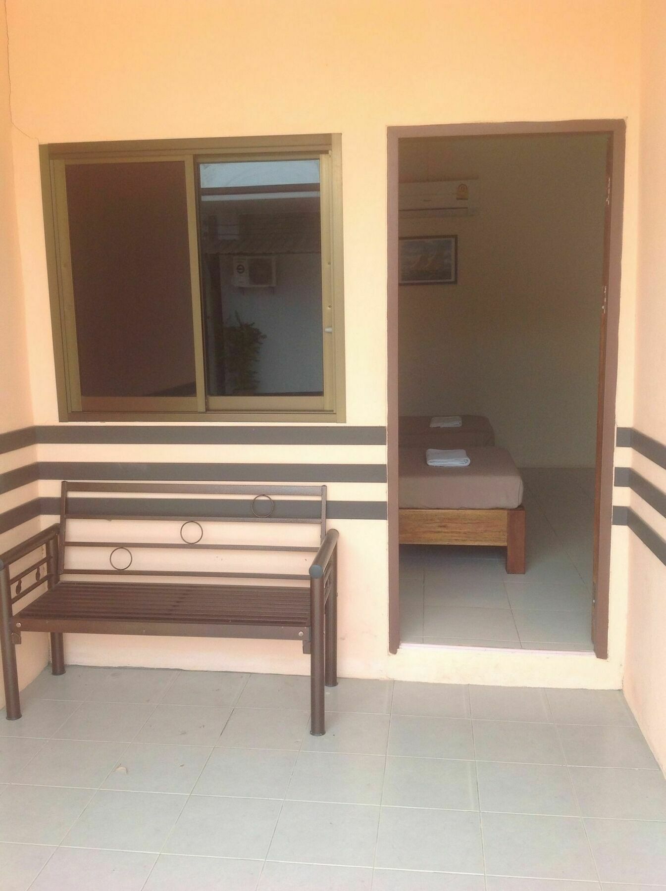 Guest house Kantana 2*