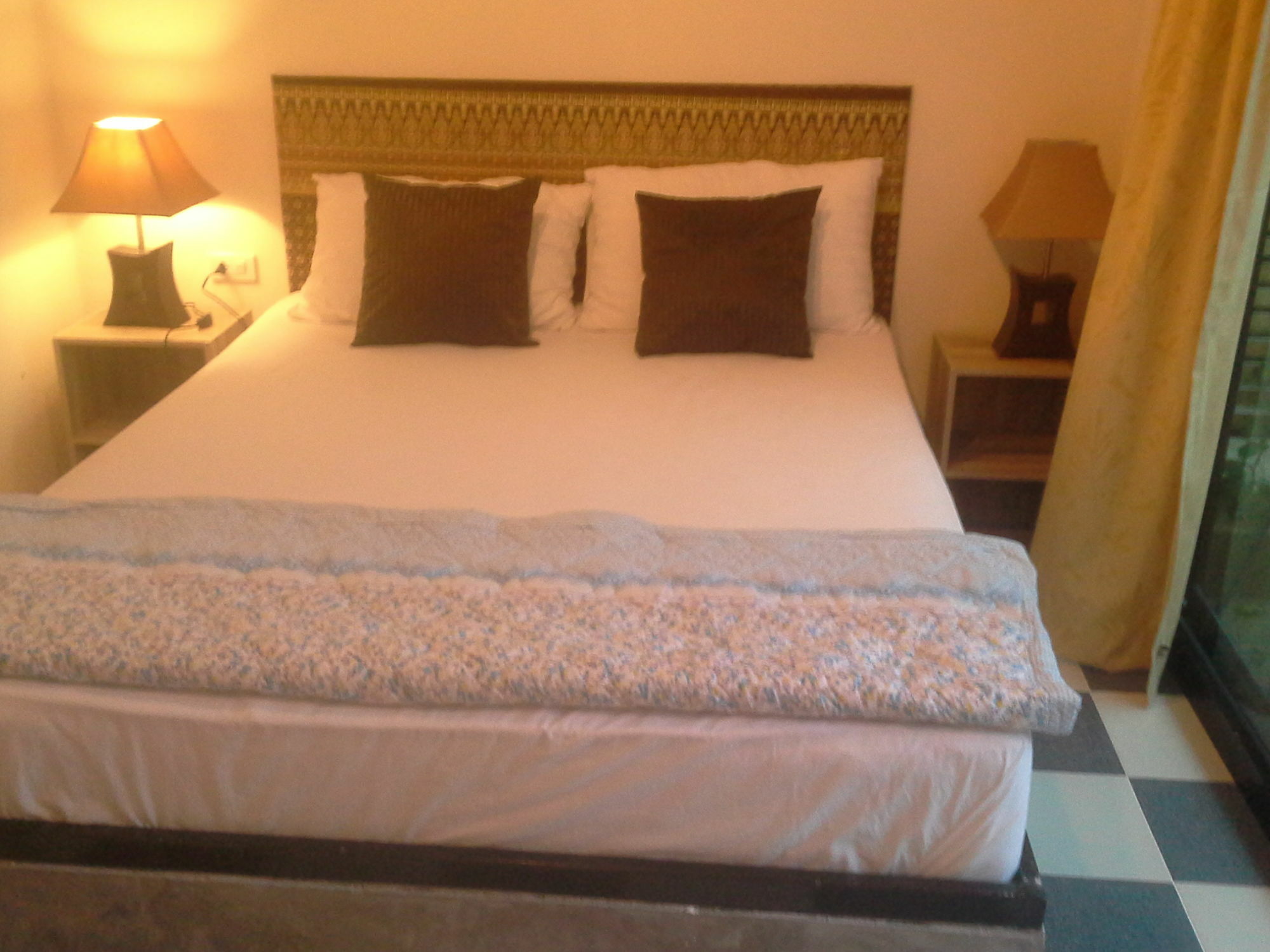 Bed & Breakfast New Season 2*