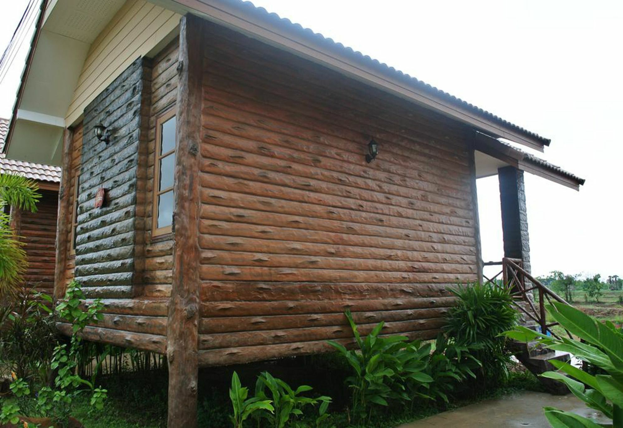 Bansuan Chomdao Hotel 3*