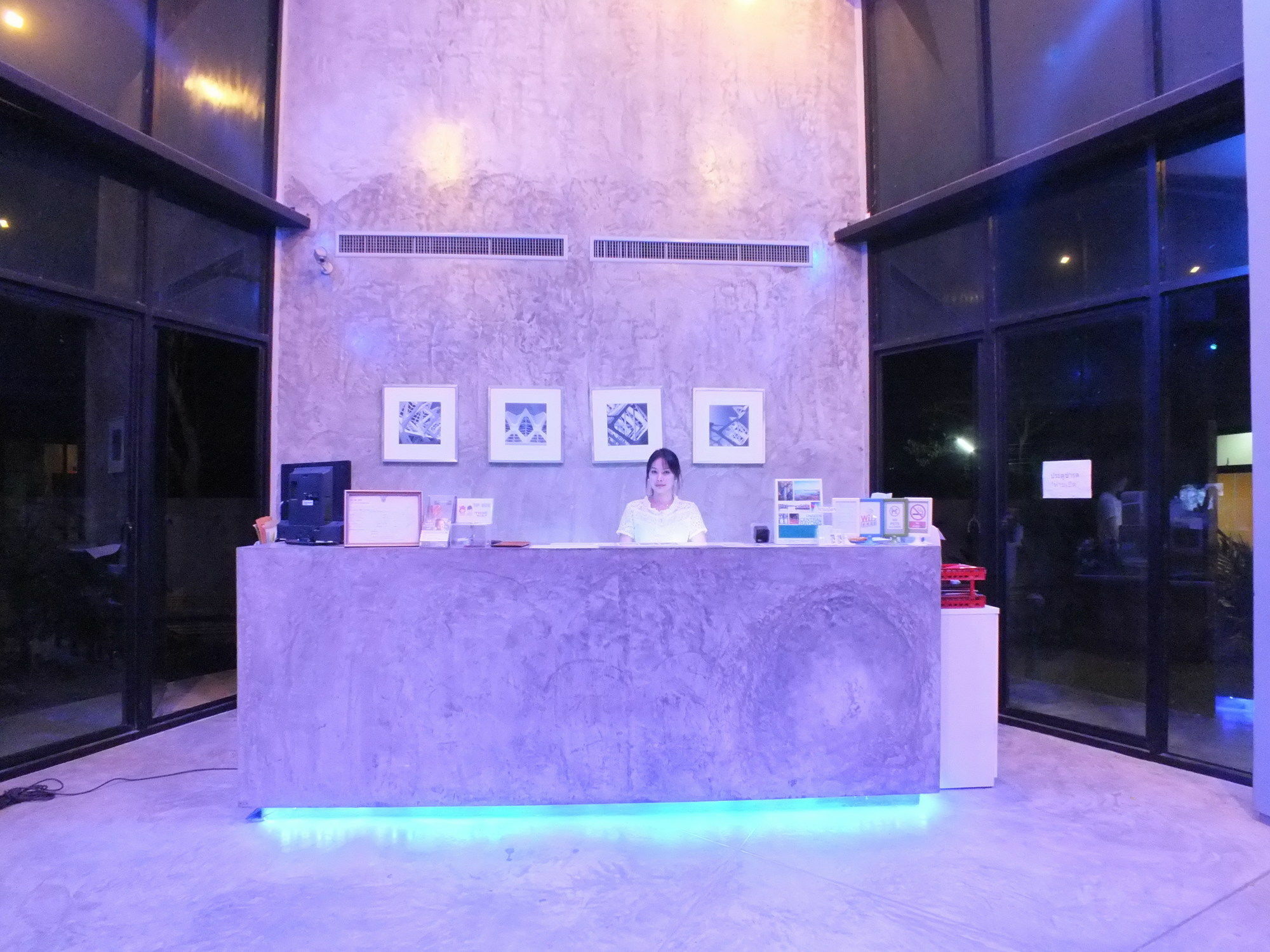 Hub De Leaf @ Hotel